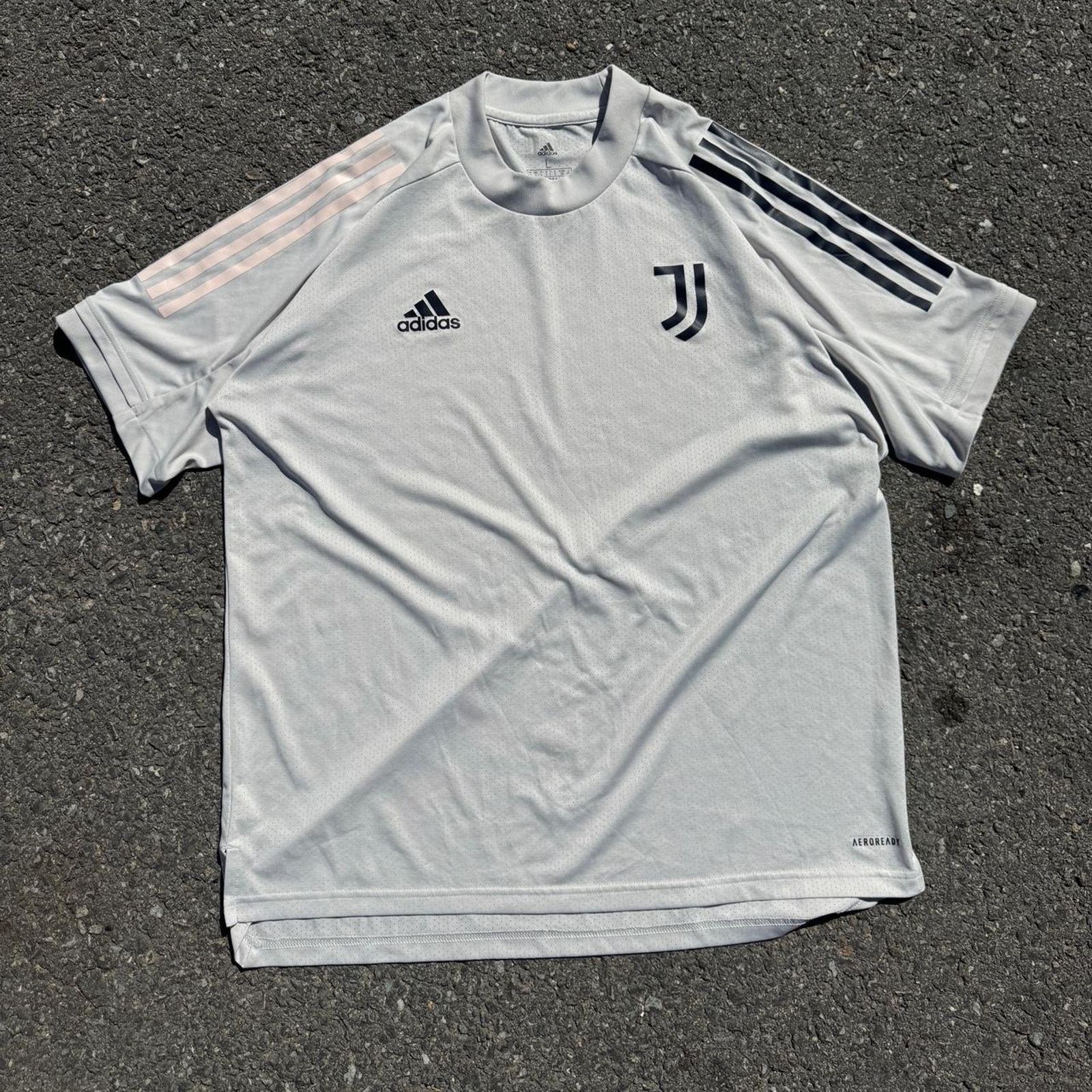 Adidas Adidas Juventus Soccer Kit – Size Medium Size US M / EU 48-50 / 2 - 1 Thumbnail