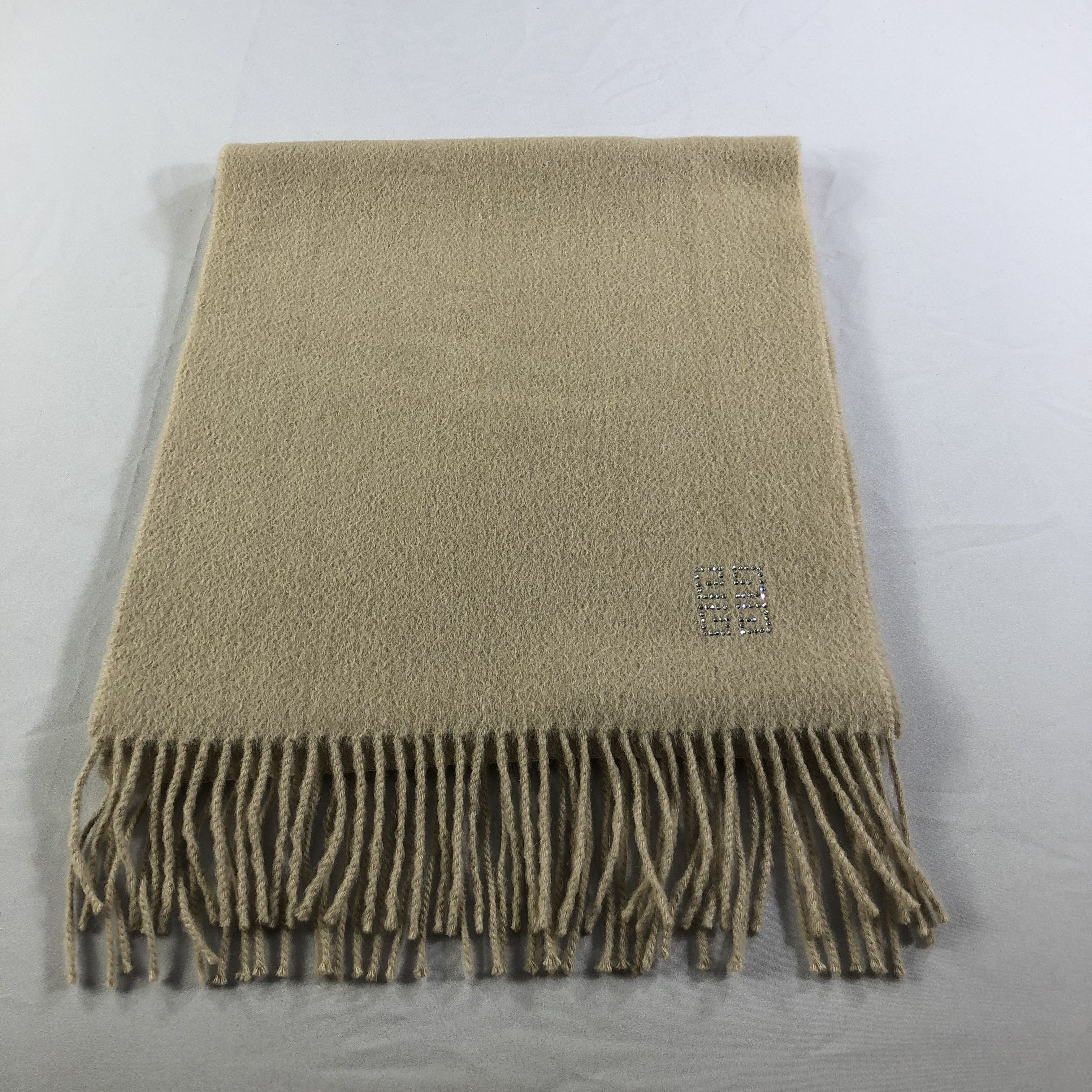 Givenchy Givenchy Plain Cashmere Scarf Muffler V1415 Size ONE SIZE - 2 Thumbnail