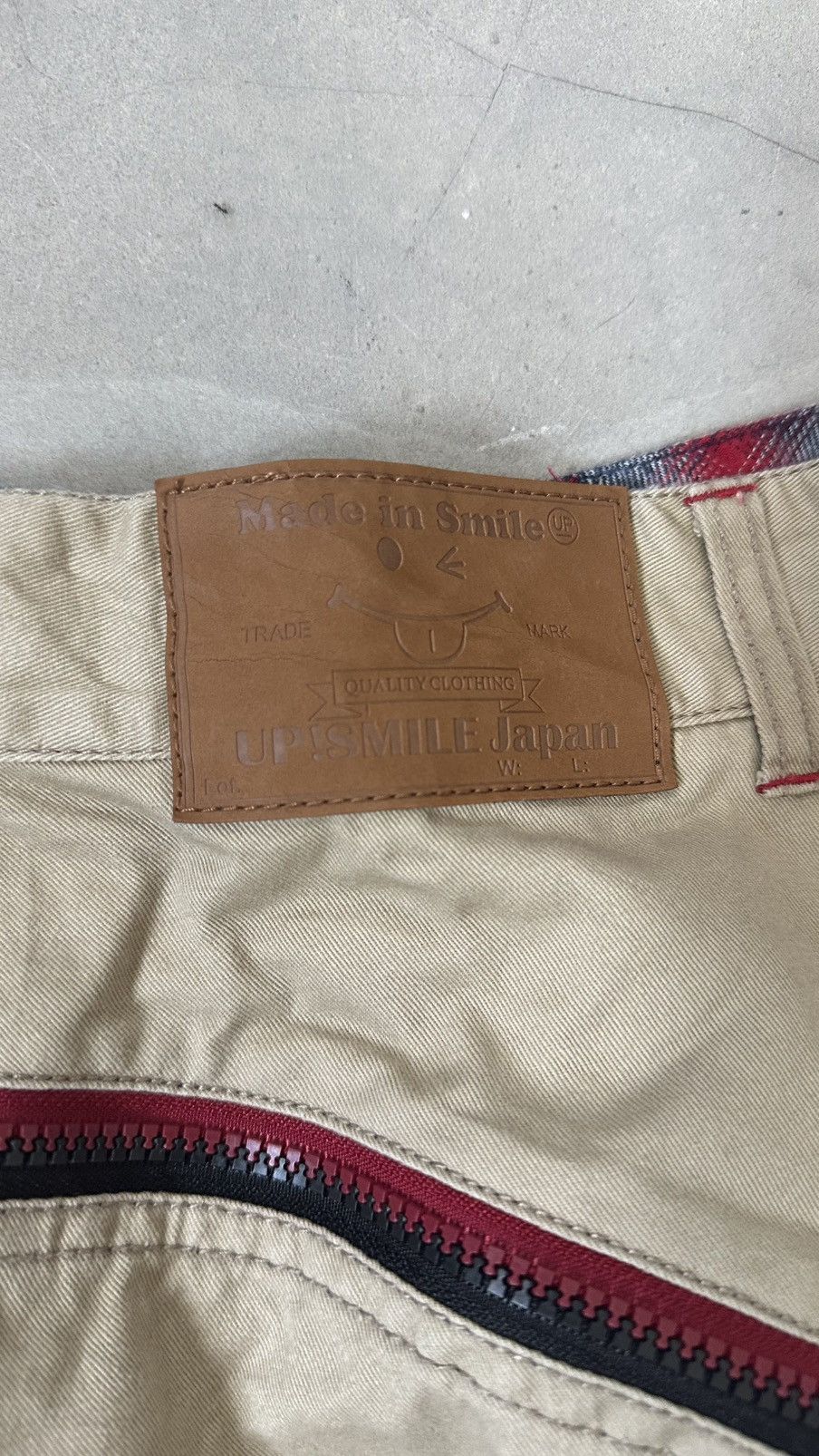 Vintage UP SMILE ZIPPED BACK SMILE PANT Size US 30 / EU 46 - 16 Thumbnail