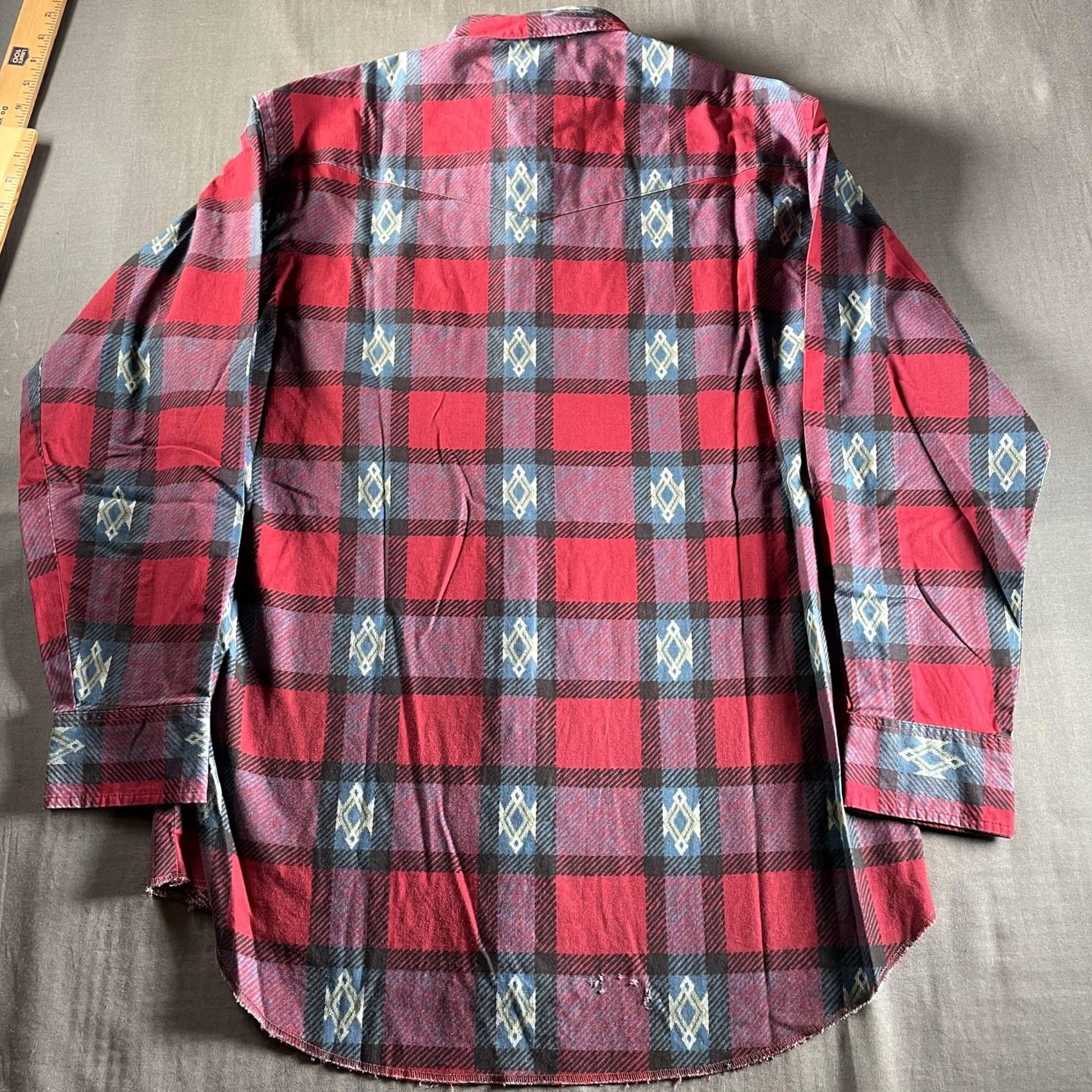 Wrangler VINTAGE Wrangler Shirt Mens Red Plaid Button-Down Long Sleeve Western X-Long Tails Size US L / EU 52-54 / 3 - 6 Thumbnail