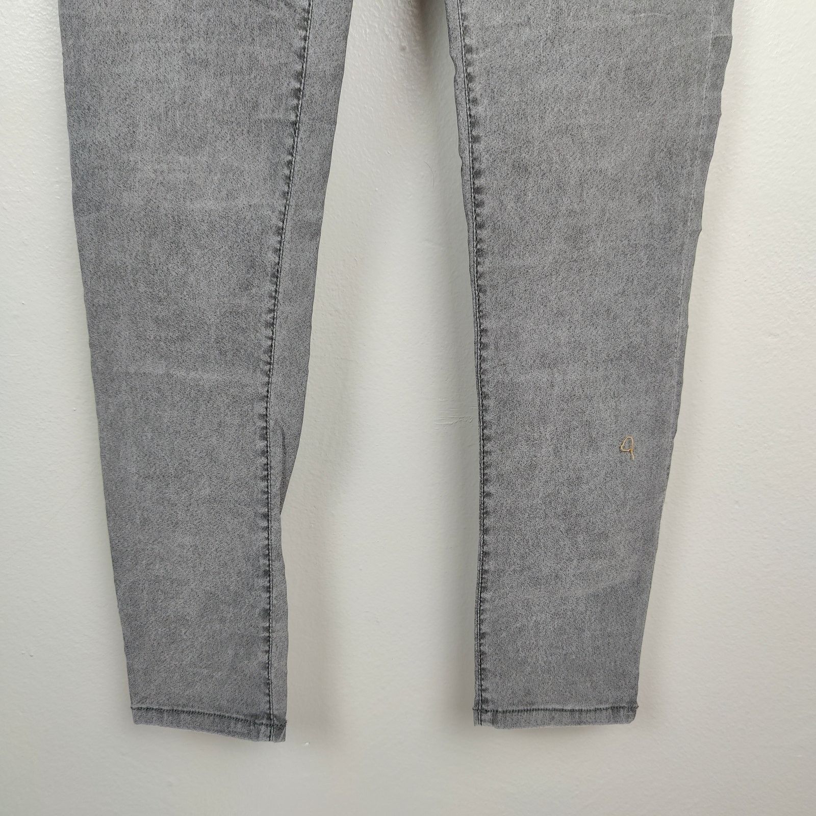 Other Bevy Flog Jeans Womens 23 Slim Fit Stretch Gray Wash Size 23" - 4 Thumbnail