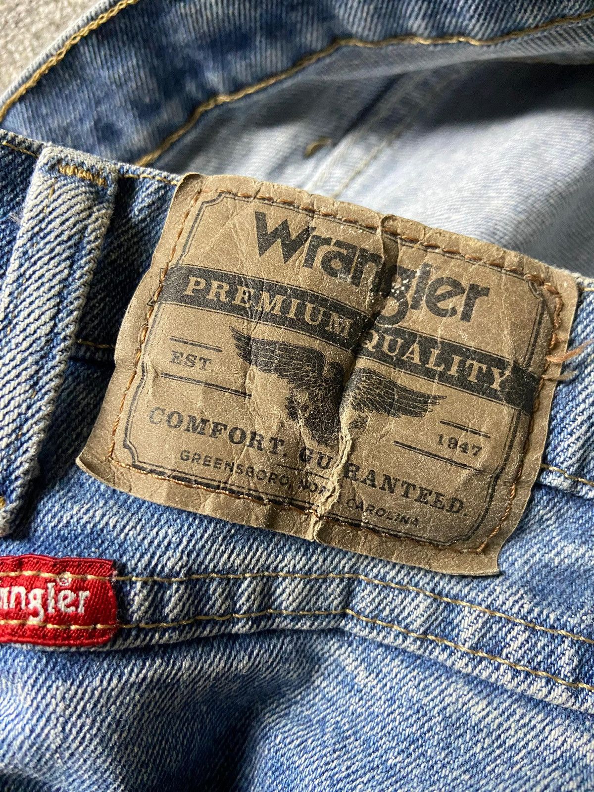Wrangler Wrangler Regular Fit Denim Jeans (169) Size US 34 / EU 50 - 3 Thumbnail