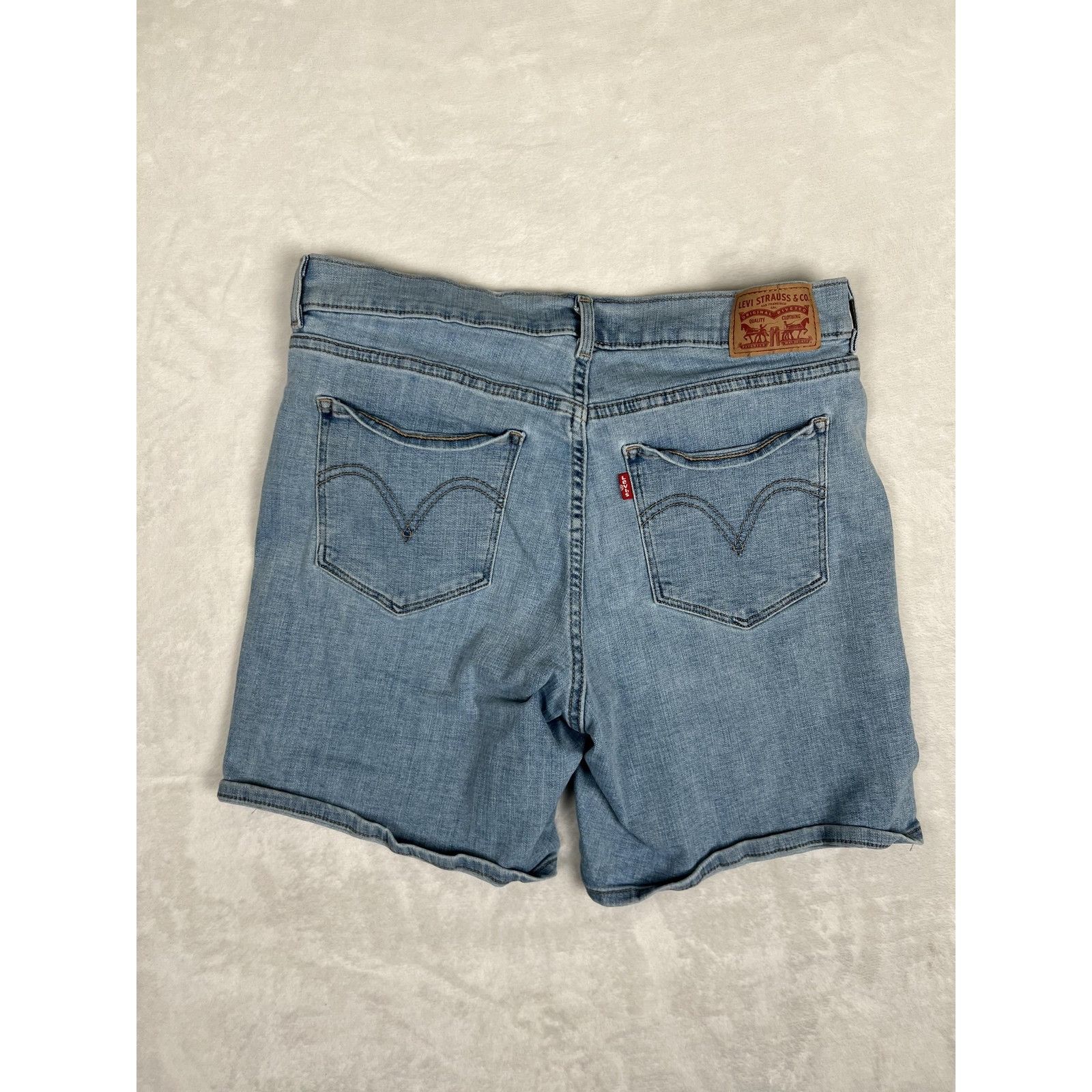 Levi's Levi's Classic Shorts Women's 30 Blue Light Wash Denim Stret Size 30" / US 8 / IT 44 - 7 Thumbnail