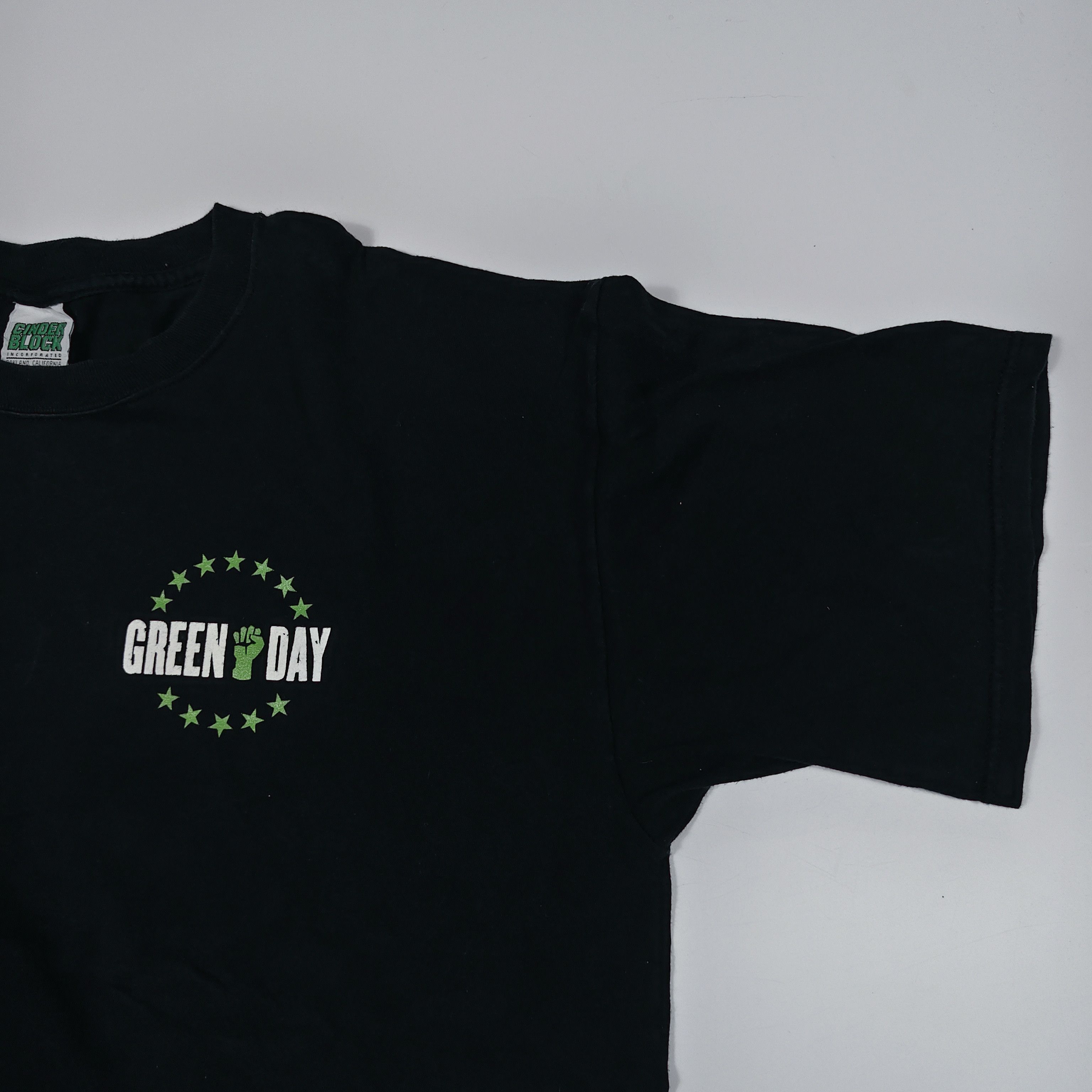 Band Tees 2004 Green Day "American Idiot" Fist Flag #F Size US L / EU 52-54 / 3 - 3 Thumbnail
