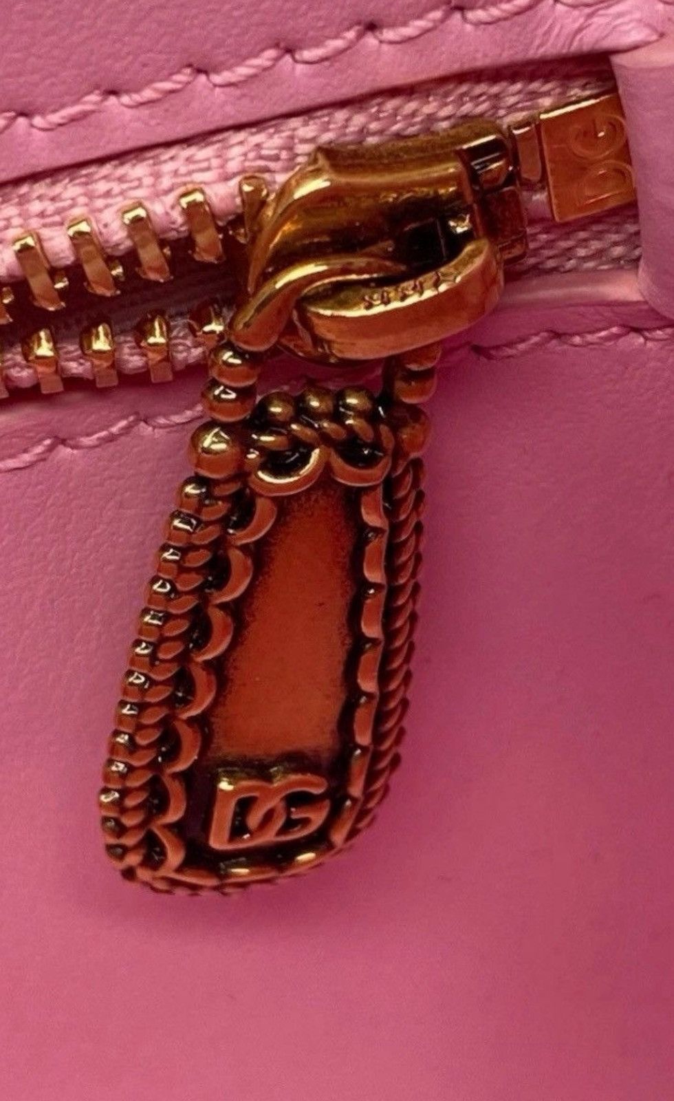 Dolce & Gabbana Dolce & Gabbana Devotion metallic leather shoulder bag Size ONE SIZE - 20 Thumbnail