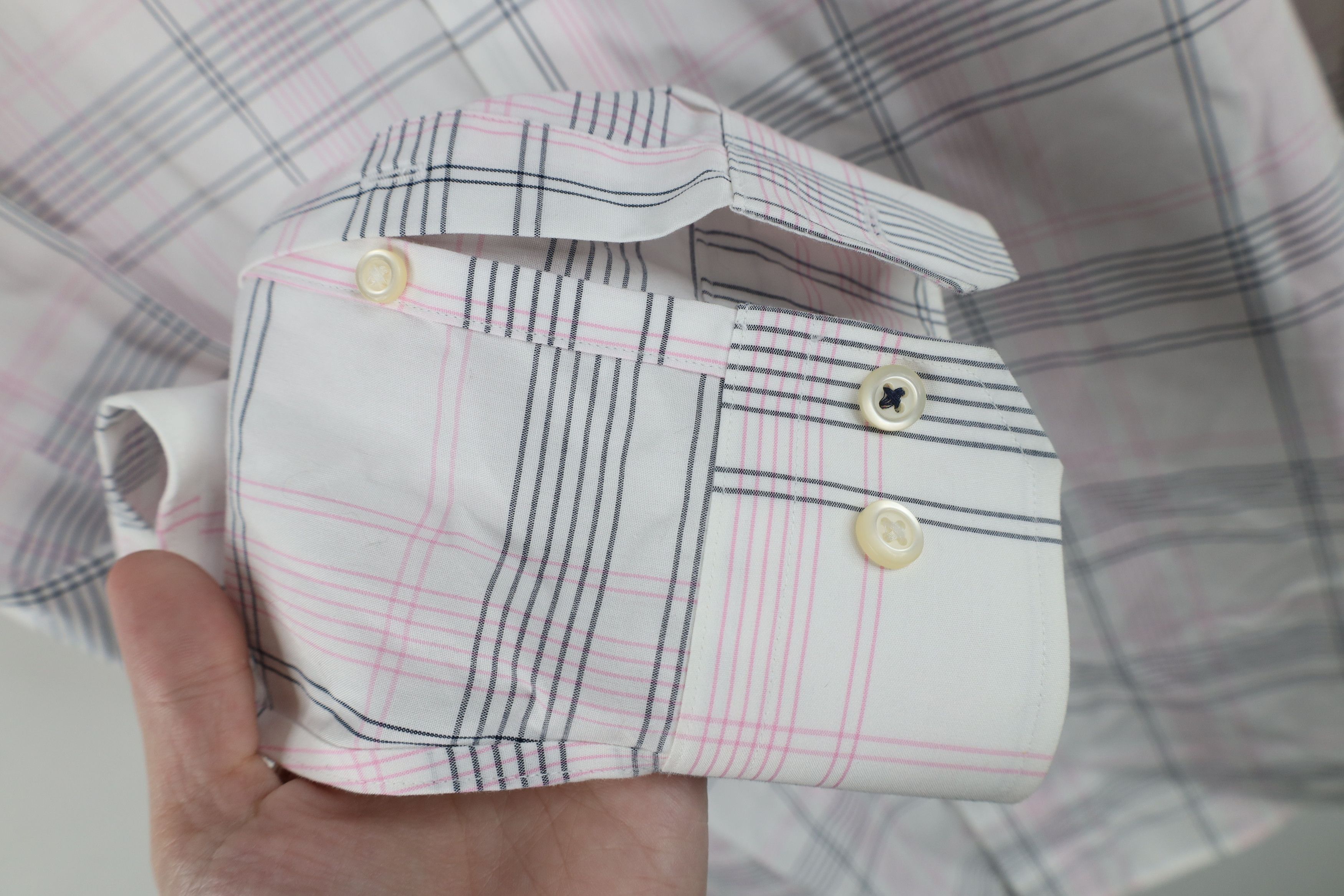 Banana Republic Banana Republic Camden Fit Collared Button Shirt White Plaid Size US XL / EU 56 / 4 - 7 Thumbnail