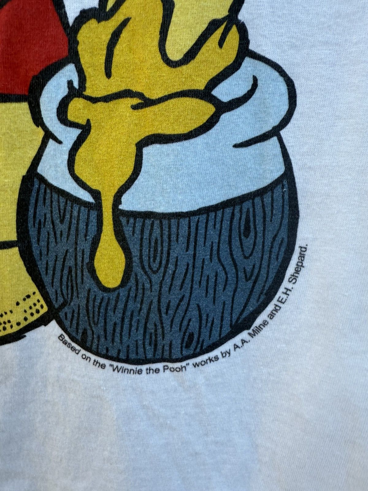 Disney Disney Winnie the Pooh Bear White T-Shirt Port & Co. Unisex Size US M / EU 48-50 / 2 - 3 Thumbnail