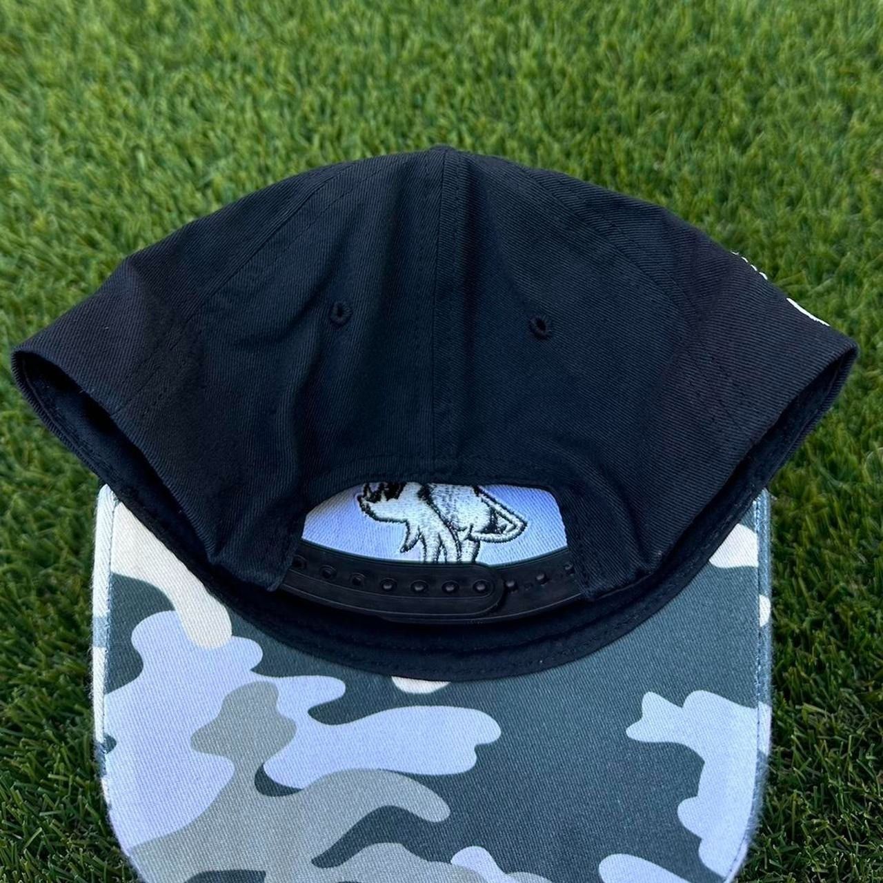 NHL × Vintage Phoenix Coyotes Camo Hat Size ONE SIZE - 3 Thumbnail