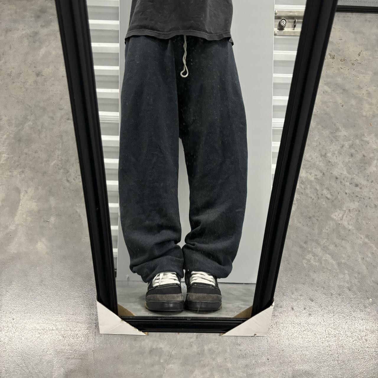 Japanese Brand × Vintage Crazy Vintage Y2K/2000s Dark Grey Skater Essential Sweatpants! Size US 32 / EU 48 - 1 Thumbnail
