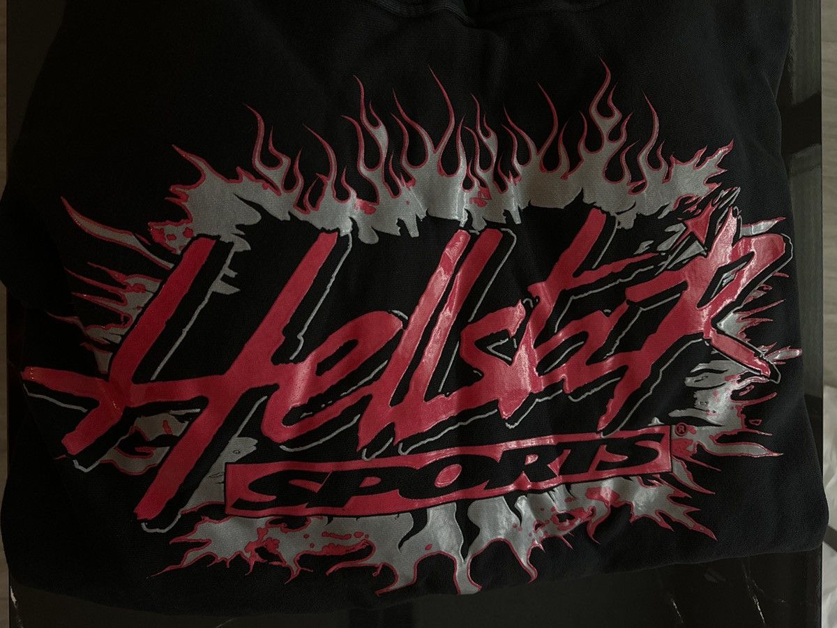 image of Hellstar Sports Future Flame Hoodie Size L in Black, Men's