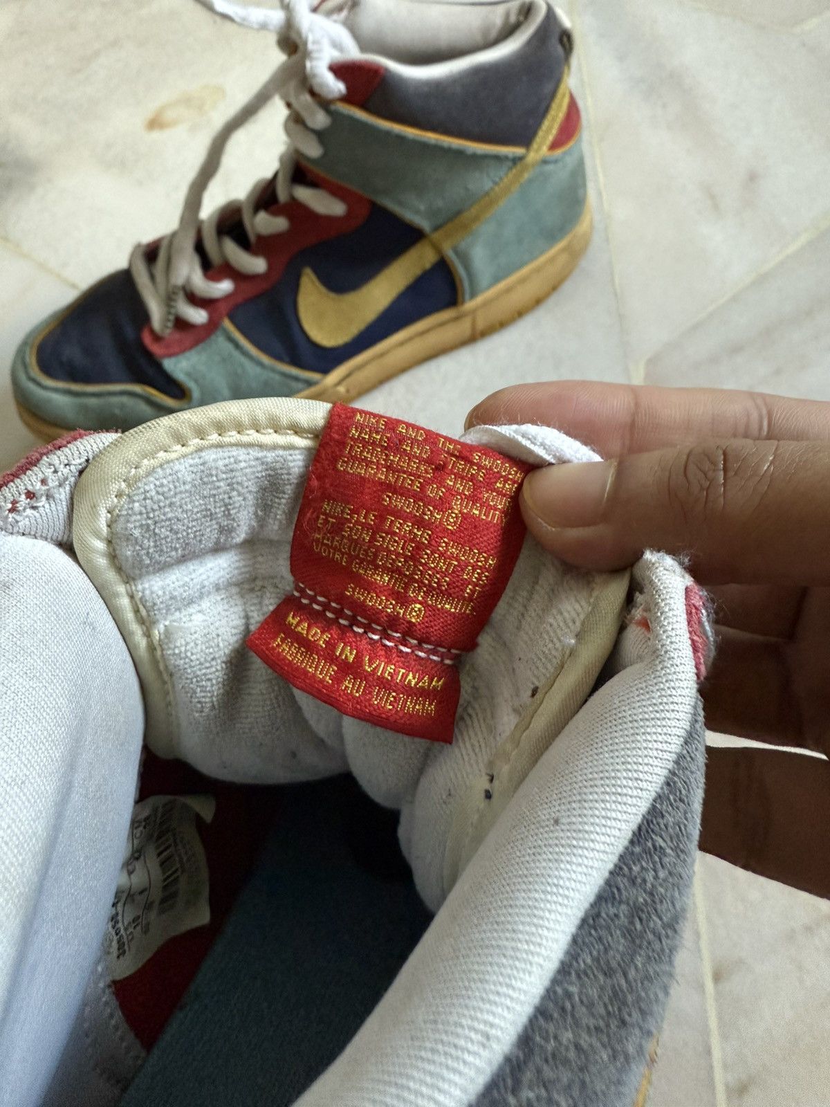 Nike Nike SB Dunk High pro "mr pacman" Size US 9 / EU 42 - 12 Thumbnail