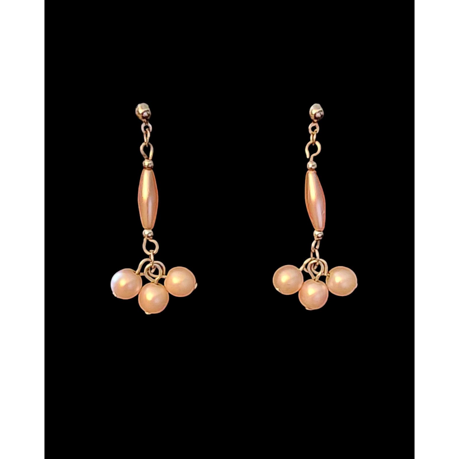 Other Pearlescent pink beaded silvertone post pierced earrings Size ONE SIZE - 2 Thumbnail