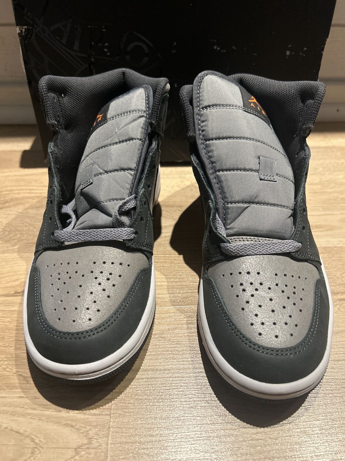 Jordan Brand Jordan 1 Mid SE Night Stadium Size US 7.5 / EU 40-41 - 6 Thumbnail
