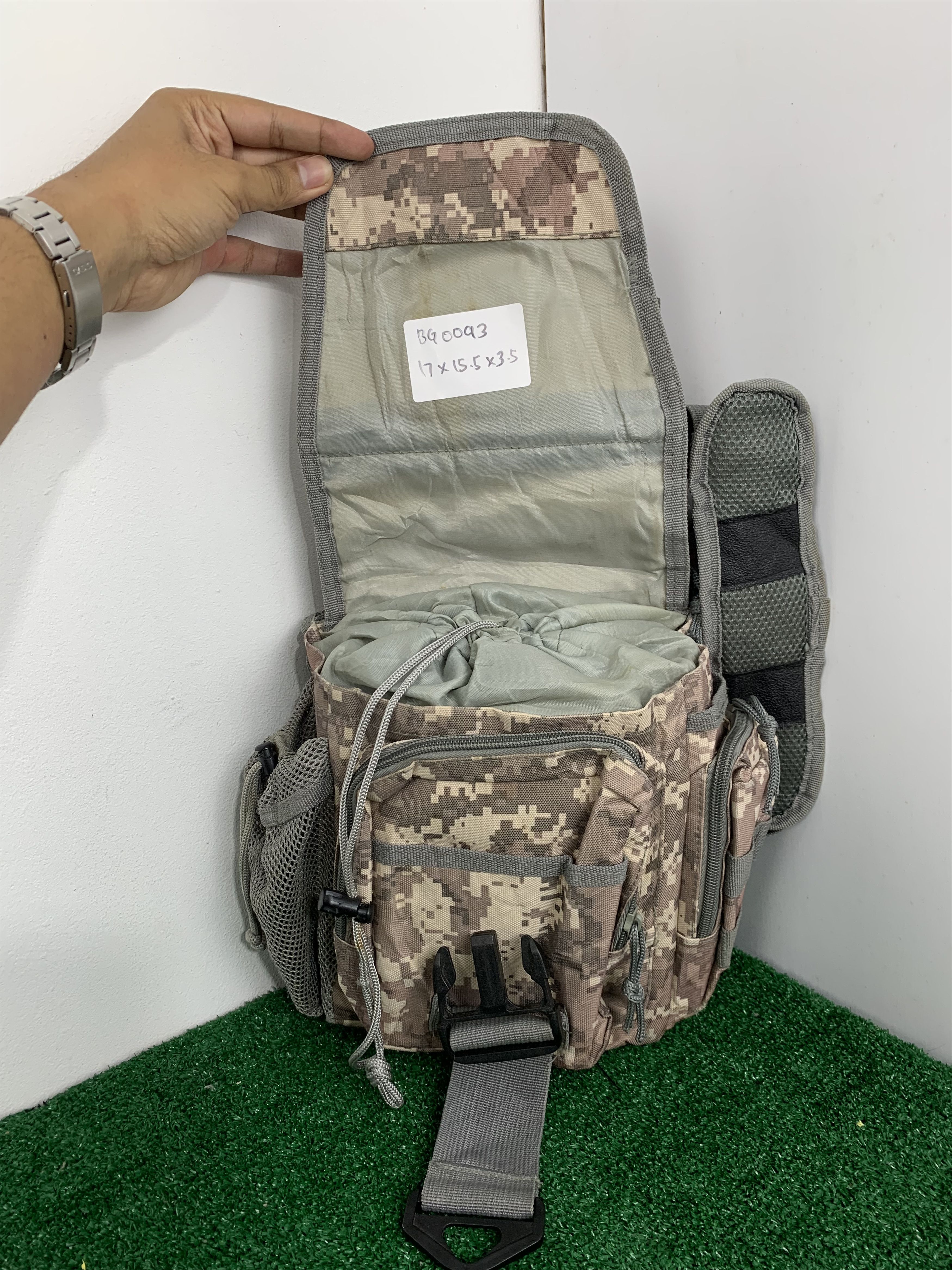 Vintage Vintage Military Camo Tactical Crossbody Slingbag BG0093 Size ONE SIZE - 6 Thumbnail