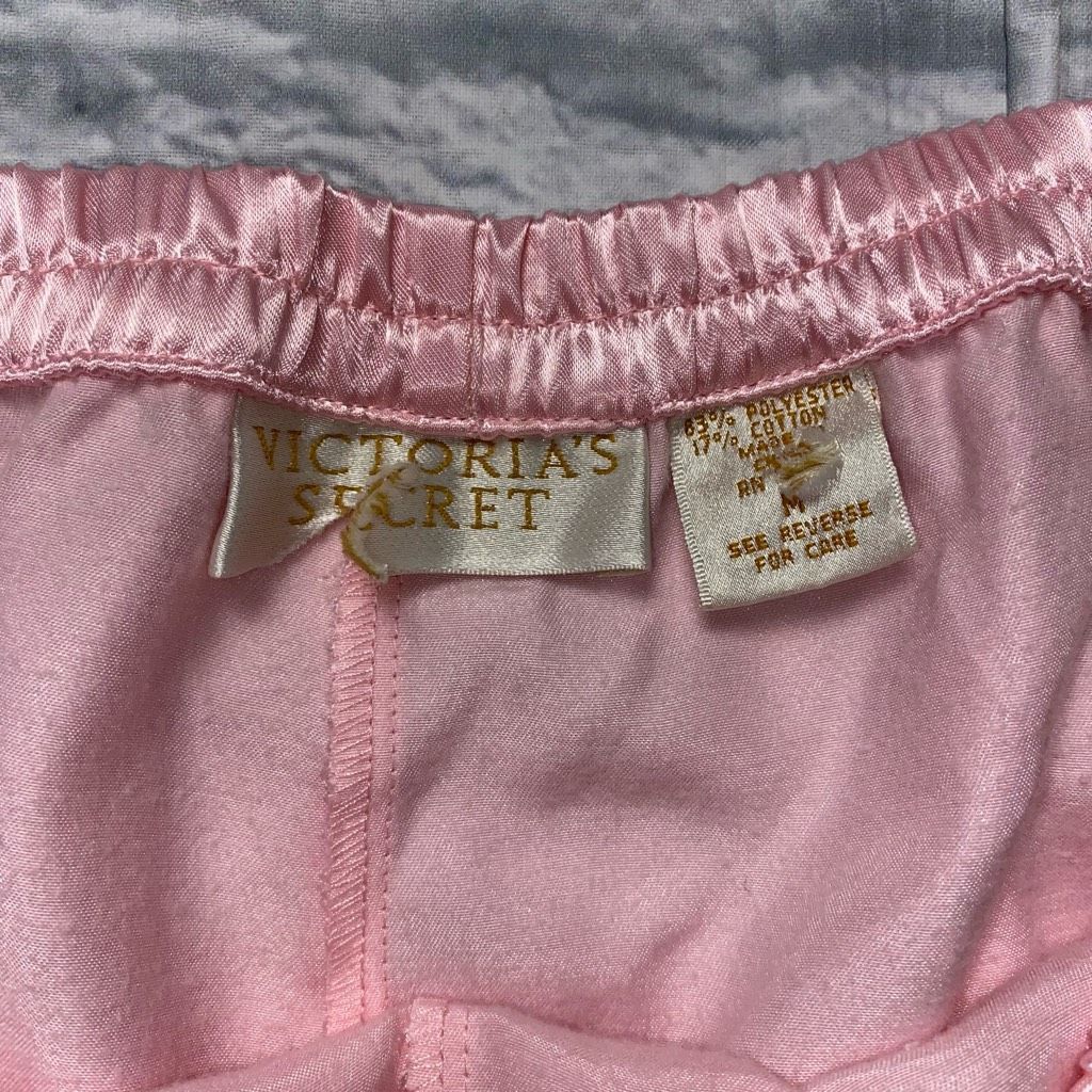 Victoria's Secret Victoria’s Secret women M Longsleeve top & shorts pajama set Size ONE SIZE - 6 Thumbnail