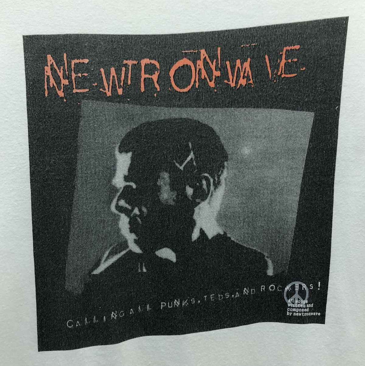 Band Tees Newtronwave Calling All Punks T-Shirt Size US XL / EU 56 / 4 - 3 Thumbnail