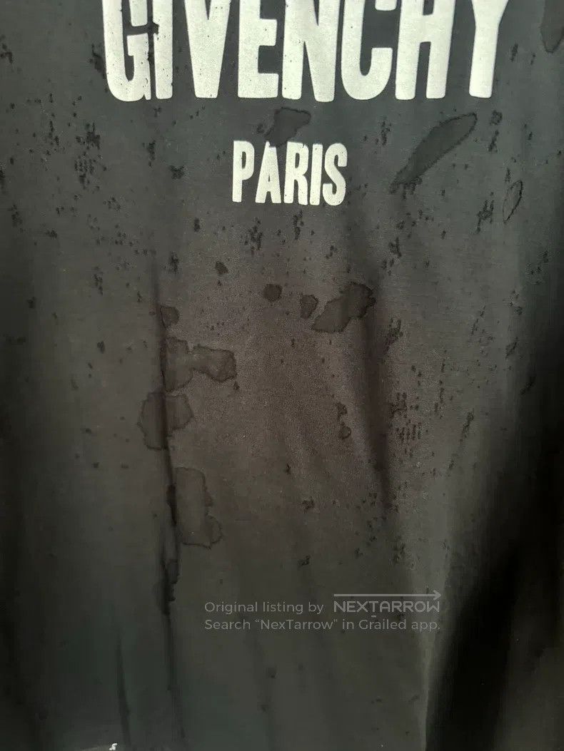Givenchy Givenchy Ripped short-sleeved T-shirt Size US XS / EU 42 / 0 - 2 Thumbnail