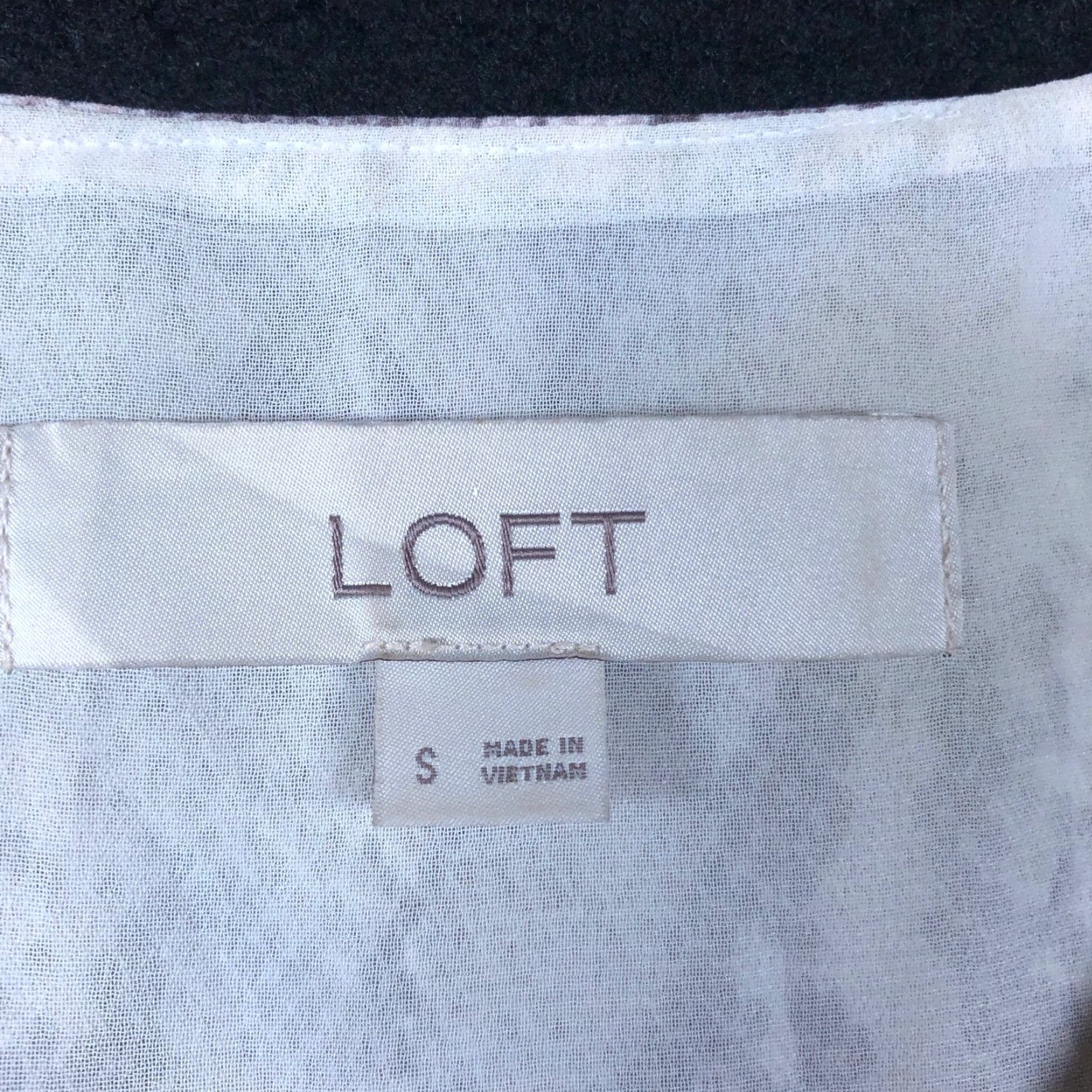 Loft LOFT Womens Blouse Pink White Purple Snakeskin Lined V Neck Tank Small Shirt Casual Workwear Womens Size S / US 4 / IT 40 - 6 Thumbnail