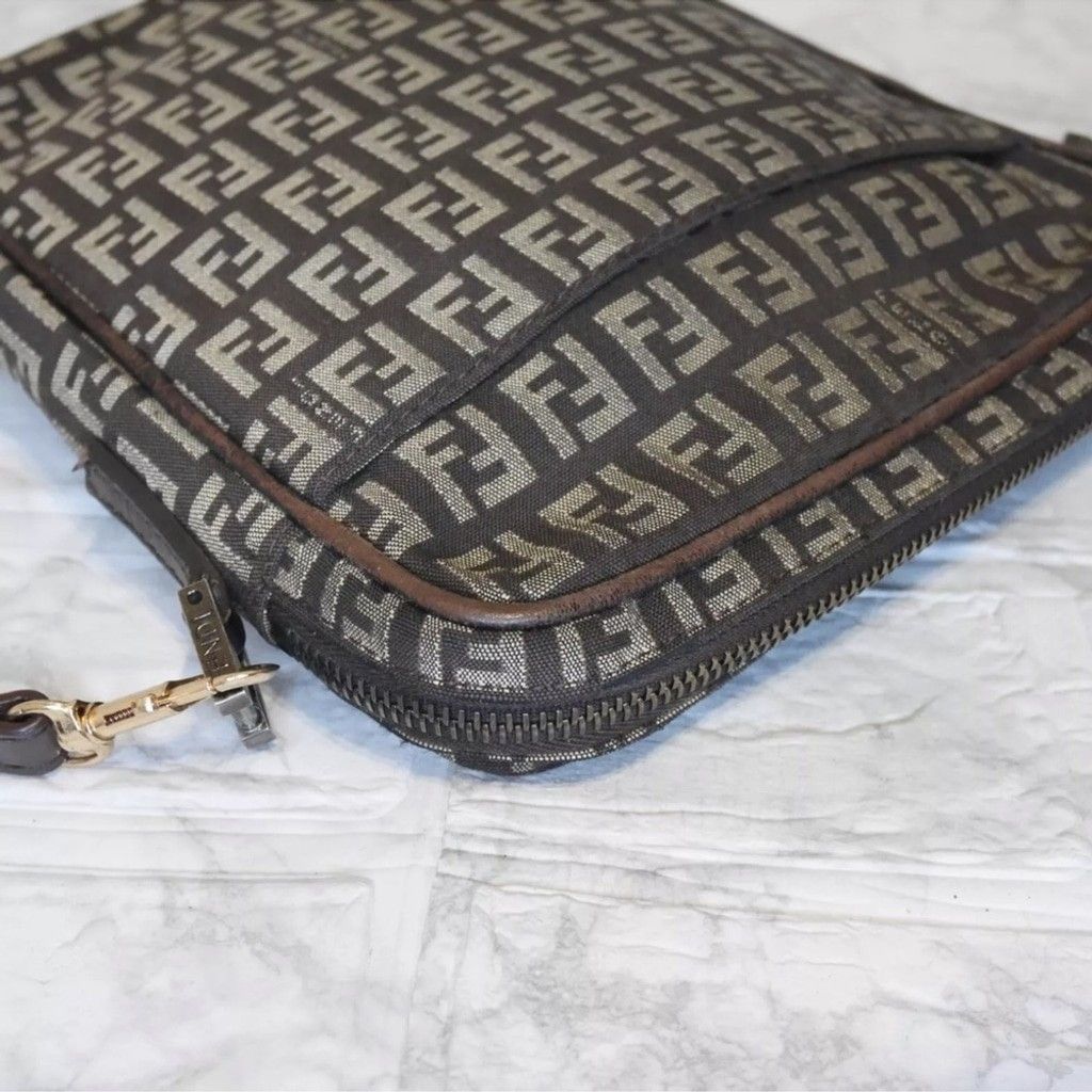 Fendi Fendi Brown Crossbody Bag with Iconic FF Zucca Monogram Size ONE SIZE - 13 Thumbnail