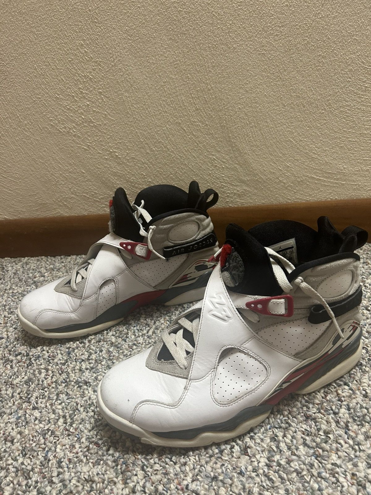 Jordan Brand Jordan 8 retro bugs bunny 2013 release Size US 10.5 / EU 43-44 - 6 Thumbnail