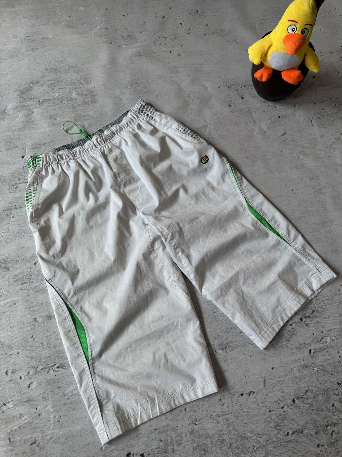 Nike × Vintage NIKE TN PLUS VINTAGE BASIC LOGO NYLON OVERSIZE BAGGY SHORTS Size US 34 / EU 50 - 2 Thumbnail