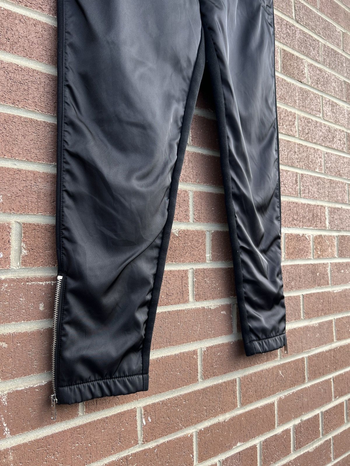 Prada PRADA UJP121 S192 1R4H Nylon Pants Joggers Casual Size US 32 / EU 48 - 12 Thumbnail