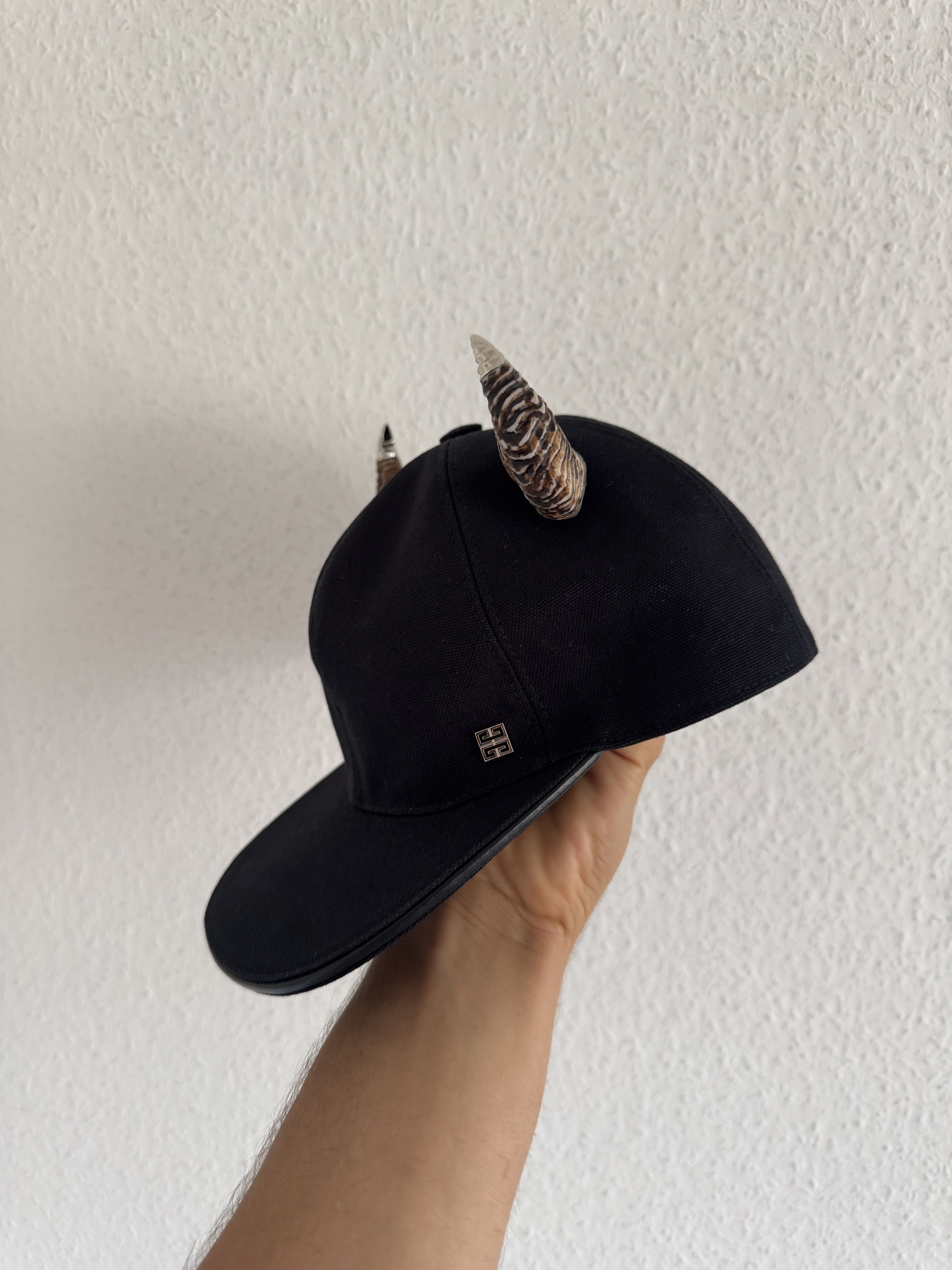 Givenchy Horn-detailed cap with 4G plaque Size ONE SIZE - 4 Thumbnail