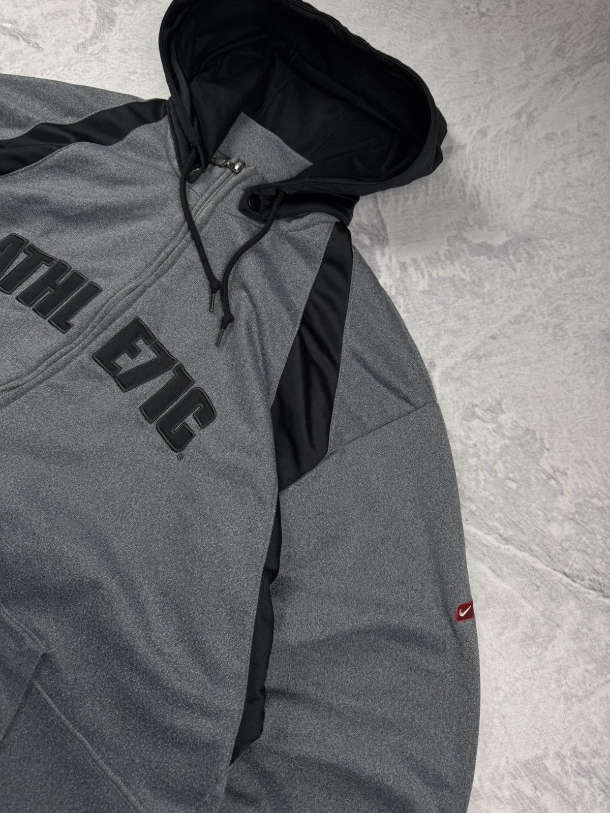 Nike × Vintage NIKE VINTAGE CENTER LOGO OVERSIZE BOXY HOODIE Size US XL / EU 56 / 4 - 4 Thumbnail