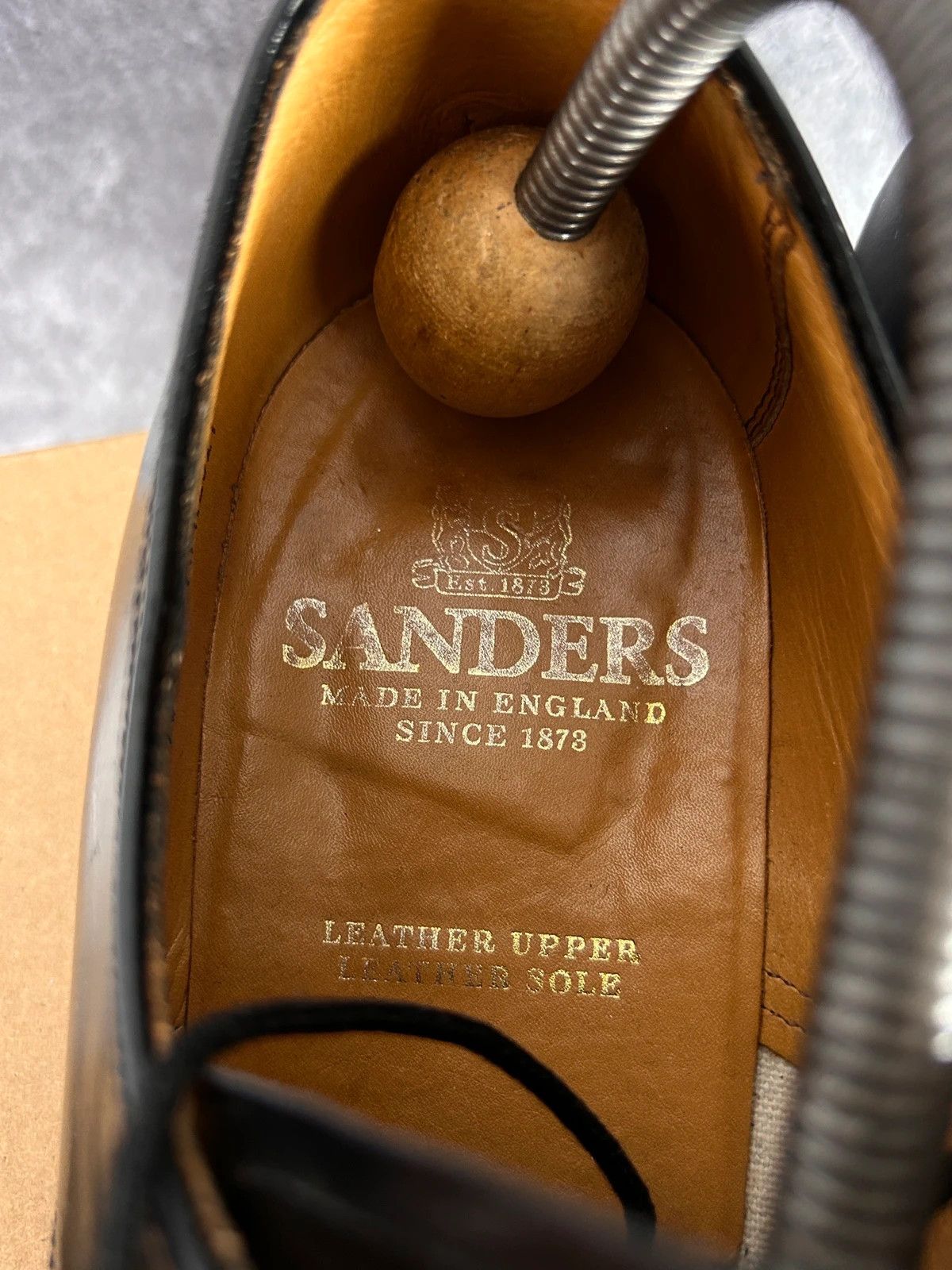 Designer × Sanders Sanders Made in England black formal shoes Size US 9.5 / EU 42-43 - 7 Thumbnail
