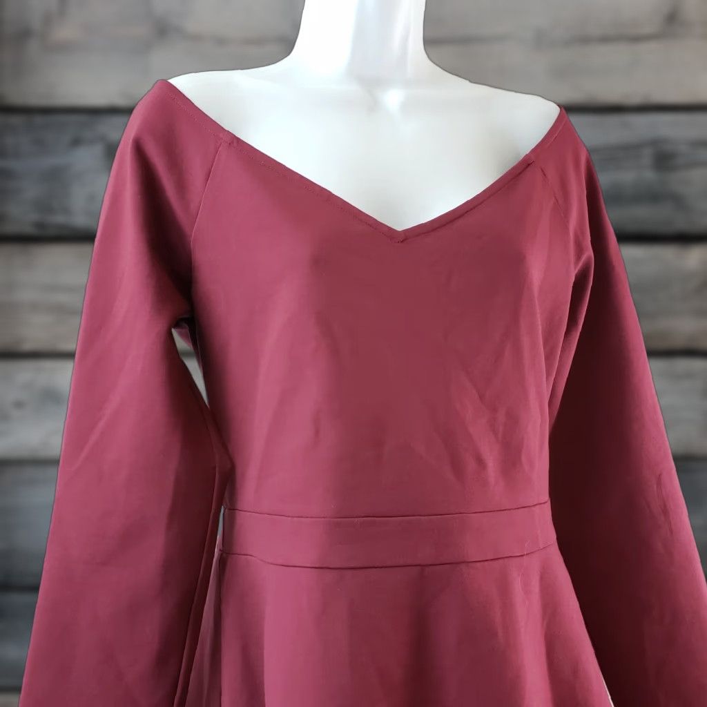 Vintage Sunday Best Sparrow Ponte Knit Dress Sz Large Red Long Sleeve V-Neck Pullover Fit & Flare Womens Size L / US 10 / IT 46 - 1 Thumbnail