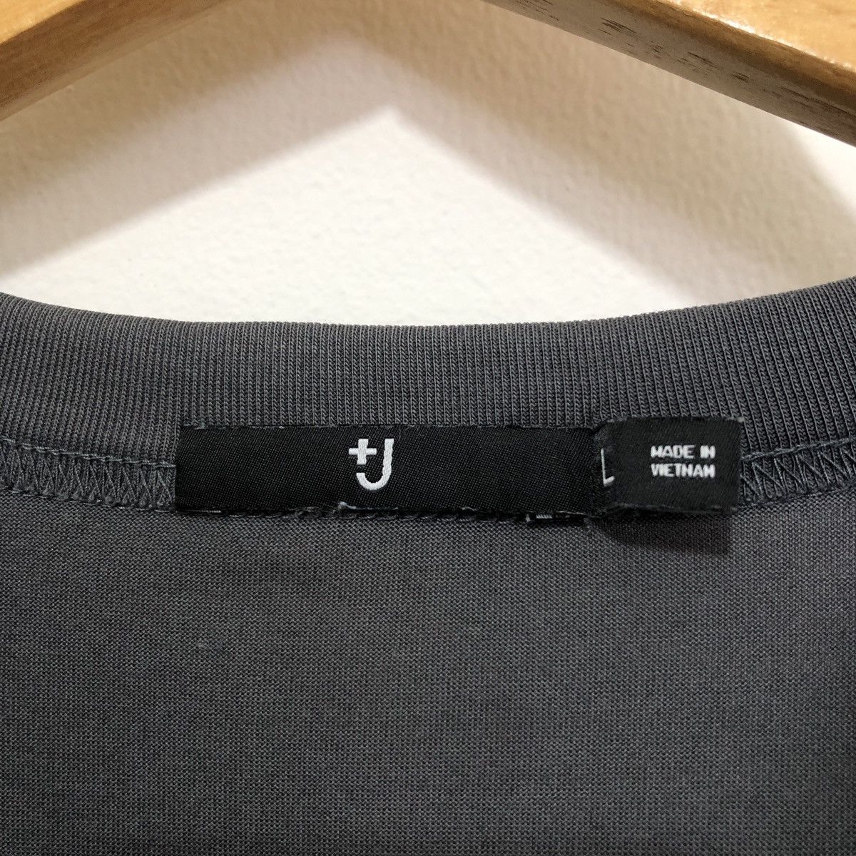 Jil Sander × Uniqlo Jil Sander Uniqlo Basic T-Shirt Size US L / EU 52-54 / 3 - 2 Thumbnail