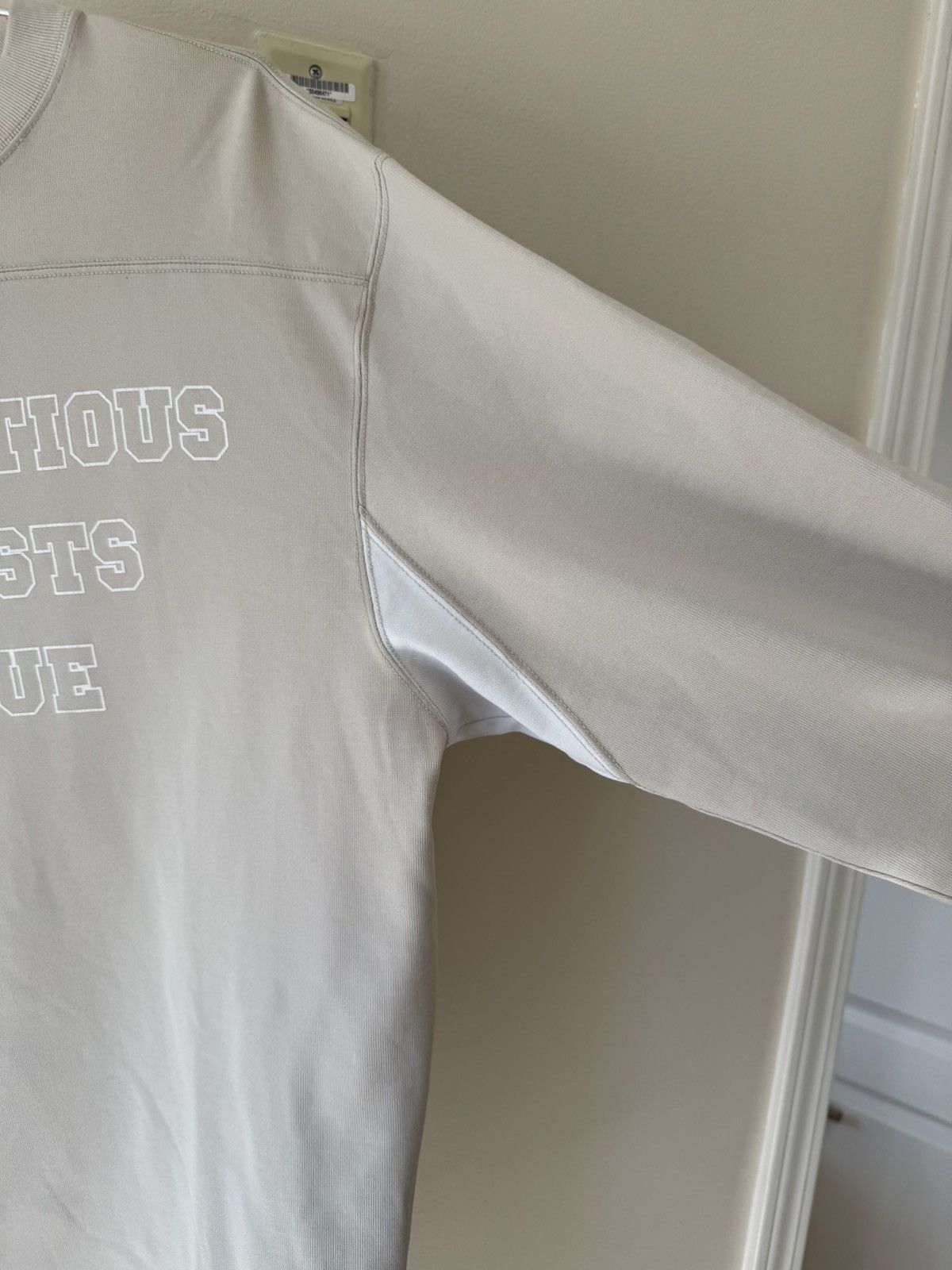 General Research 2000 General Research Conscientious Pacifists League L/S Size US L / EU 52-54 / 3 - 6 Thumbnail