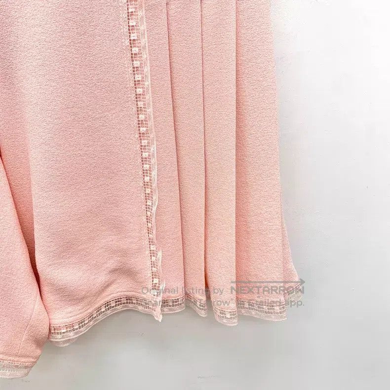 Chanel Chanel Light pink silk pleated casual shorts Size 42" / US 20 - 4 Thumbnail