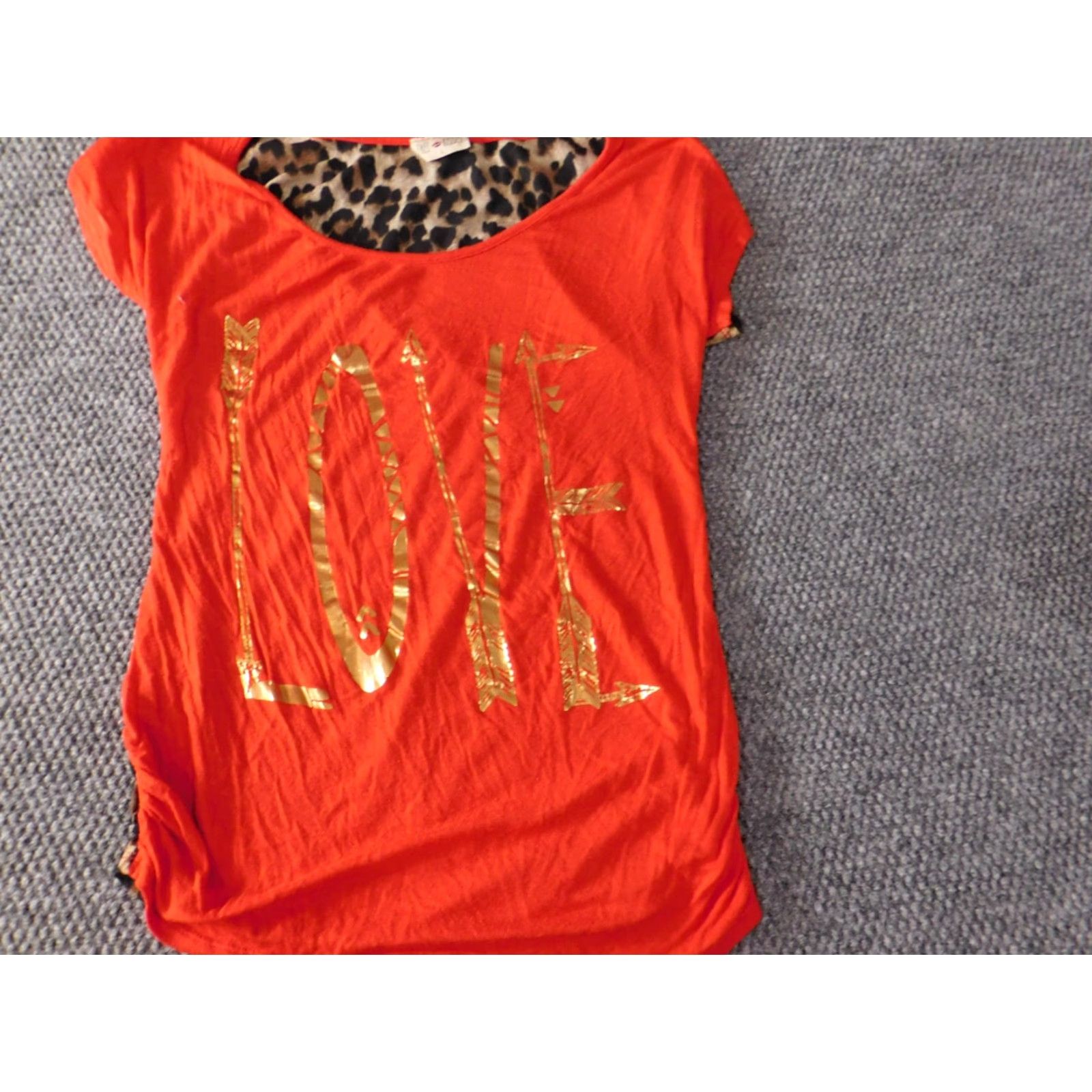 Vintage Free Kisses Blouse Shirt Womens Large Red Animal Print Love Pattern Short Sleeve Pullover Casual L Womens Size L / US 10 / IT 46 - 3 Thumbnail