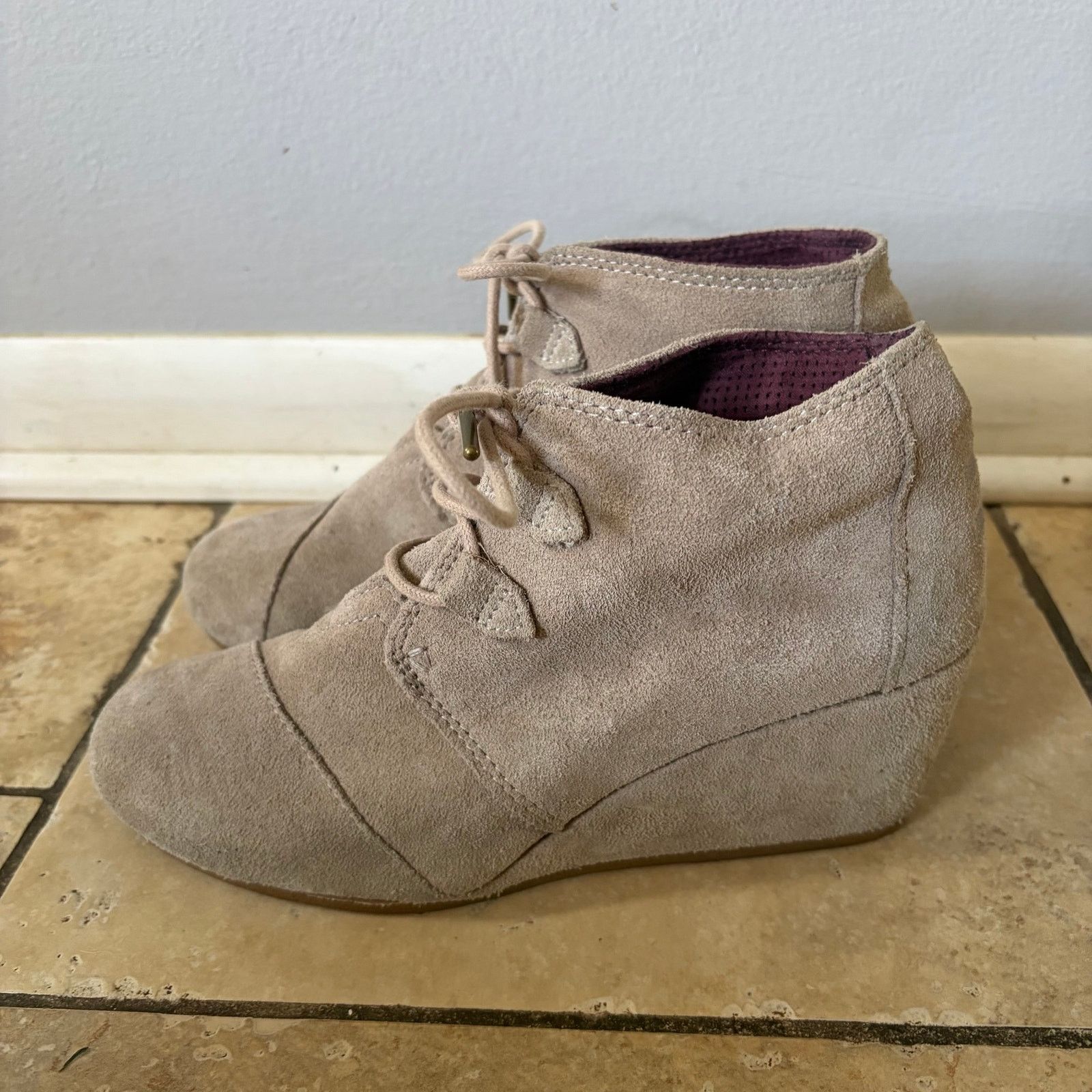 Toms Tom's Women's Kala Wedge Taupe Suede Bootie Lace Up - Size 9 Size US 9 / IT 39 - 5 Thumbnail