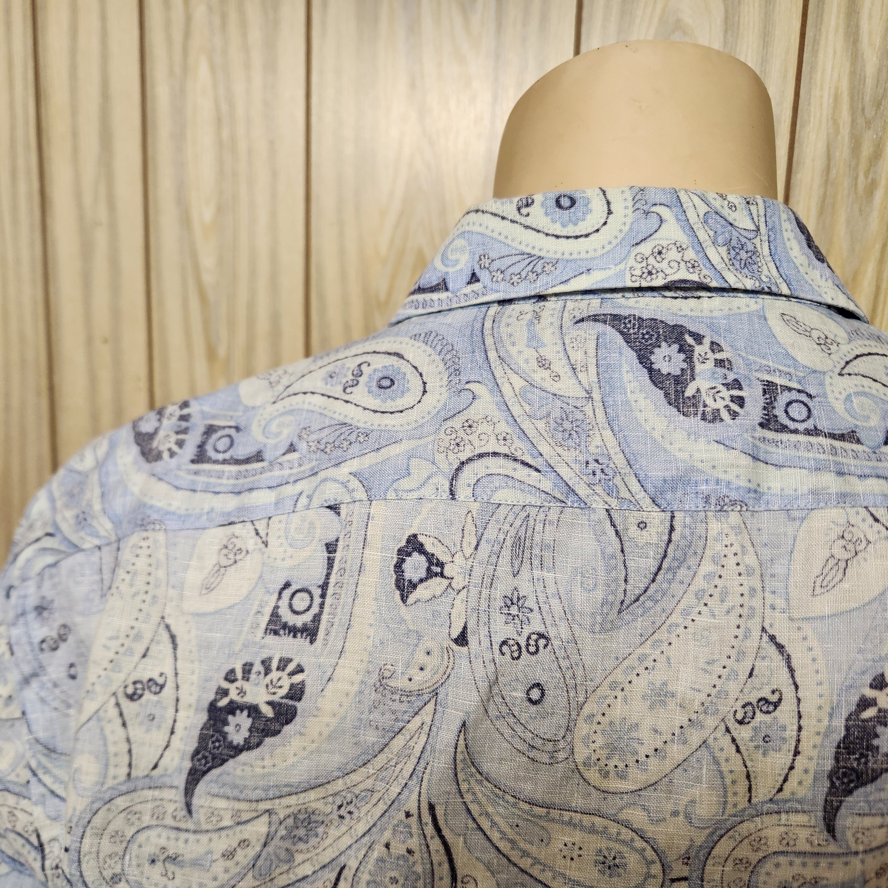 Saks Fifth Avenue linen shirt XL Saks Fifth Avenue blue paisley long sleeve Size US XL / EU 56 / 4 - 7 Thumbnail