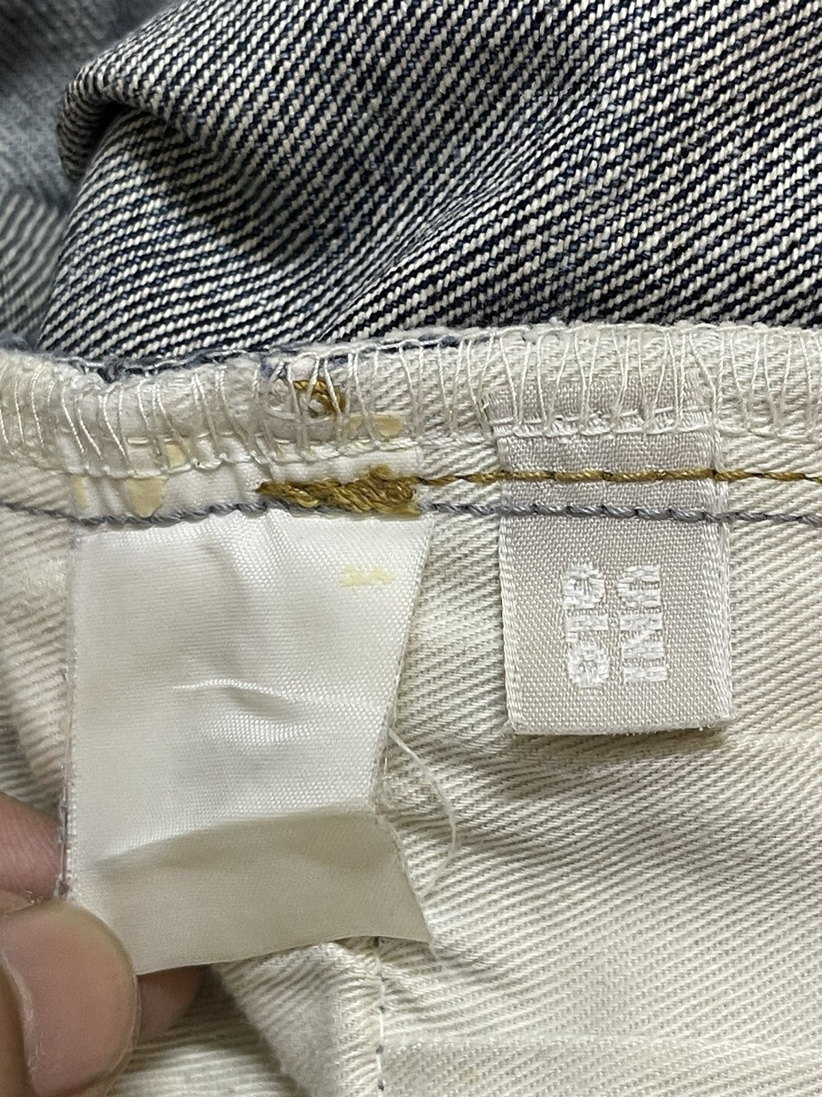 Uniqlo Vintage Japanese Uniqlo Blue Faded Wash Style Bootcut Jeans Size US 34 / EU 50 - 9 Thumbnail