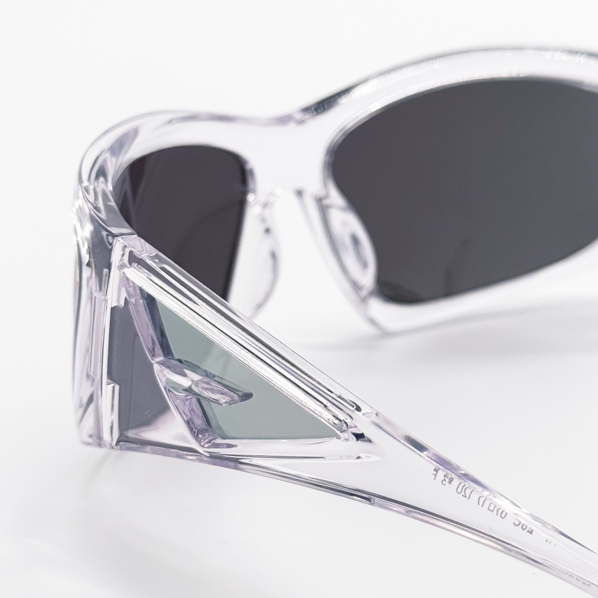 Givenchy NEW GIVENCHY GV40051I 26C UNISEX CLEAR SUNGLASSES GIVENCHY Size ONE SIZE - 7 Thumbnail