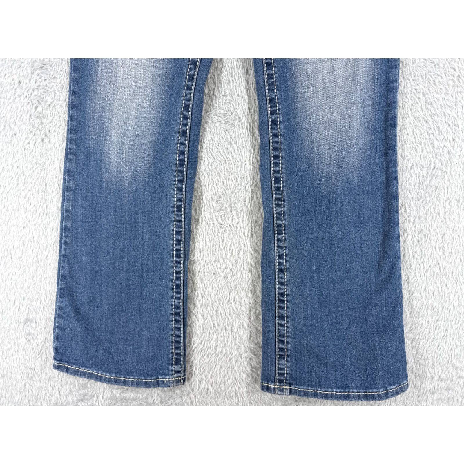 Vintage Maurices Jeans Women 5 Blue Denim Flared Low Rise 30x29 Cotton Embroidered Distressed 5-Pocket Design Vintage: No Size 27" / US 4 / IT 40 - 2 Thumbnail