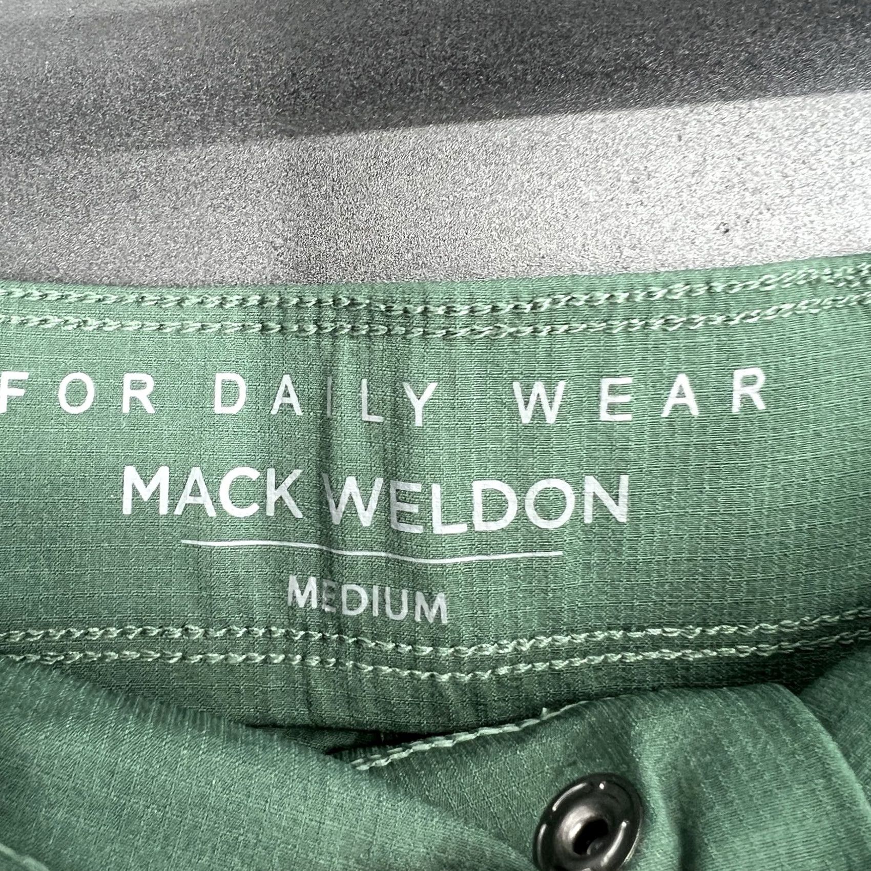 Vintage Mack Weldon Shorts Aqua Terra M Green Chino Athletic Pockets Quick Dry Water Resistant Regular Mens Size US 31 - 4 Thumbnail