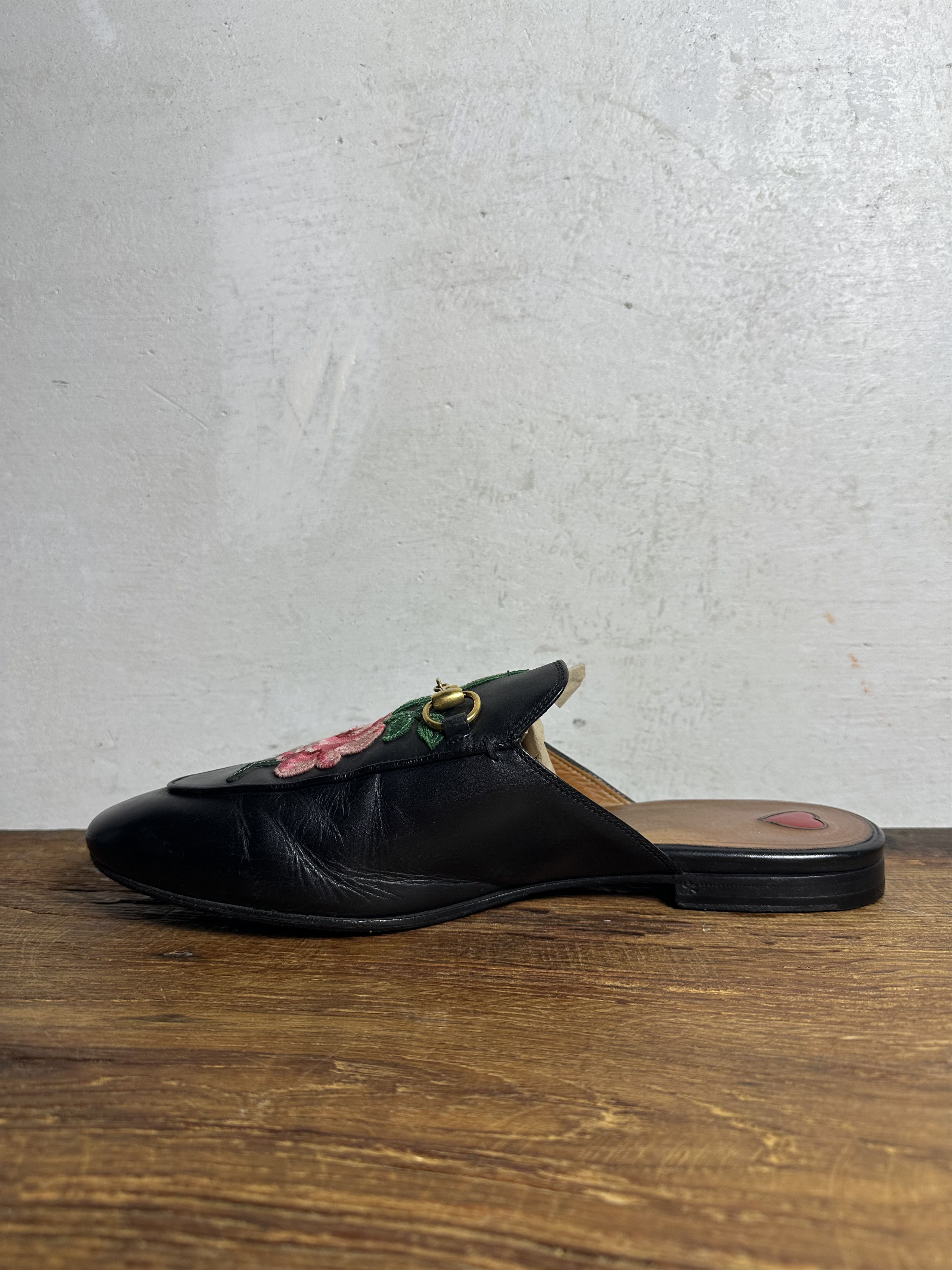Gucci GUCCI Rose Embroidered Princetown Horsebit Leather Mules Size US 10 / IT 40 - 5 Thumbnail