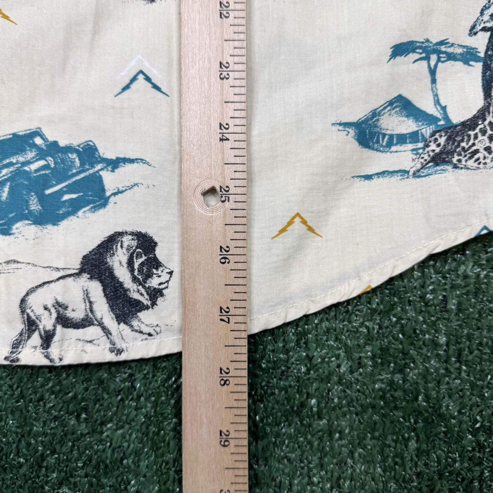 Vintage LRG Button Up Shirt Mens Size M Brown Short Sleeve Animal Print Cotton woven Collar Button-Front Casual Vintage: No Size US M / EU 48-50 / 2 - 7 Thumbnail