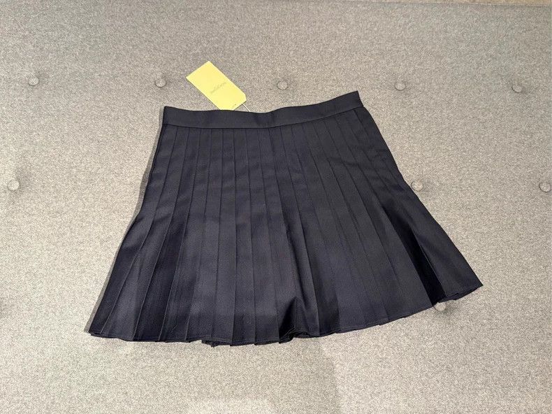 Thom Browne Thom Browne The pleated skirt is dark blue Size 27" / US 4 / IT 40 - 3 Thumbnail