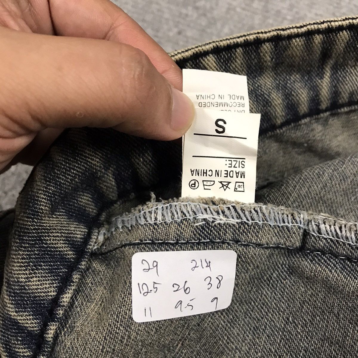 Japanese Brand DENIM RUSTY BAGGY MULTI POCKET JEANS PANTS Size US 29 - 12 Thumbnail