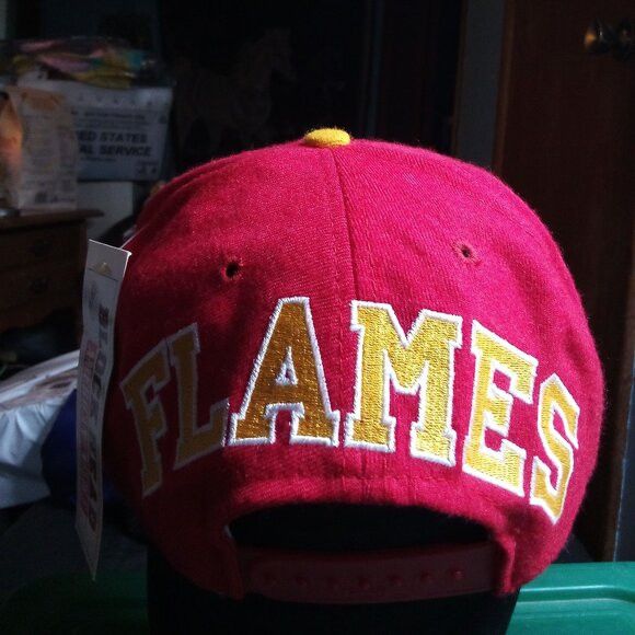 American Needle NWT DS American Needle Blockhead Calgary Flames Snap Hat Size ONE SIZE - 4 Thumbnail