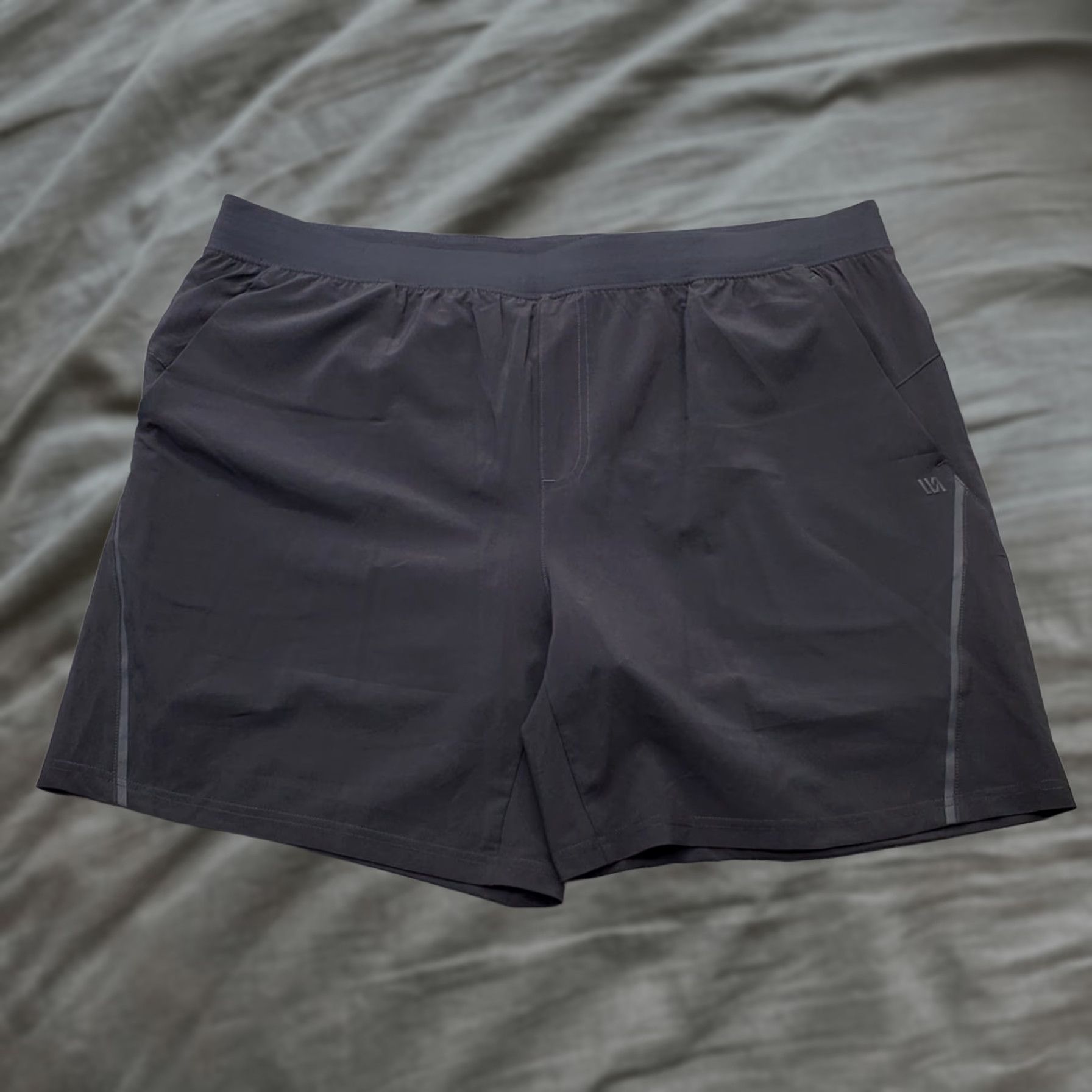 Vintage VRST Golf Shorts Mens 2XL Black Performance Compression Liner Pull On 7" Inseam Size US 39 - 1 Thumbnail