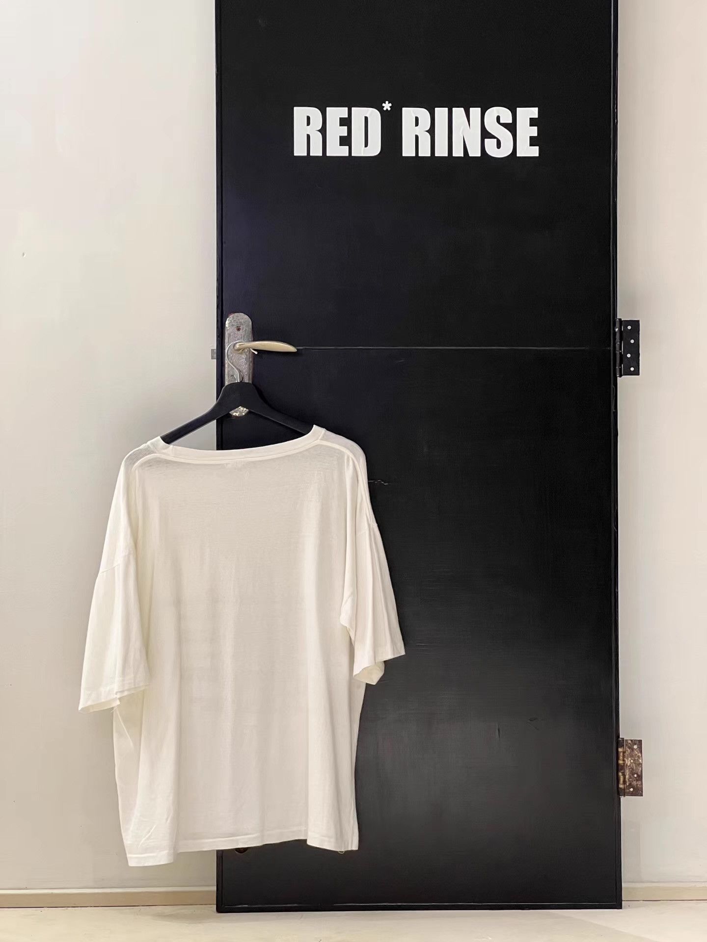 Balenciaga Vintage Slogan Short Sleeve T‑shirt Q13 Size US XL / EU 56 / 4 - 5 Thumbnail