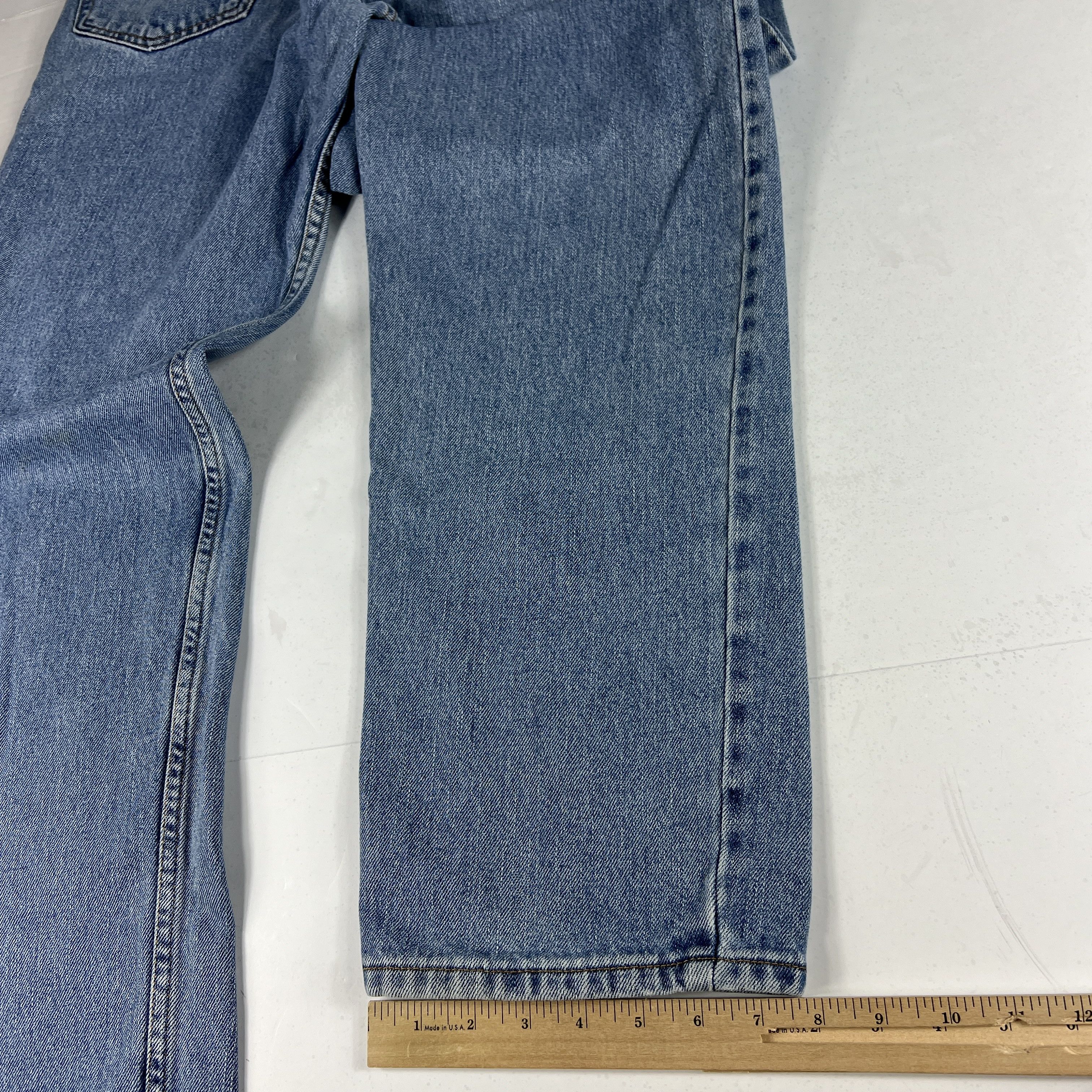 Levi's Y2K Levi's Jeans 550 Relaxed Fit Blue Faded Cotton Denim Size US 33 - 16 Thumbnail
