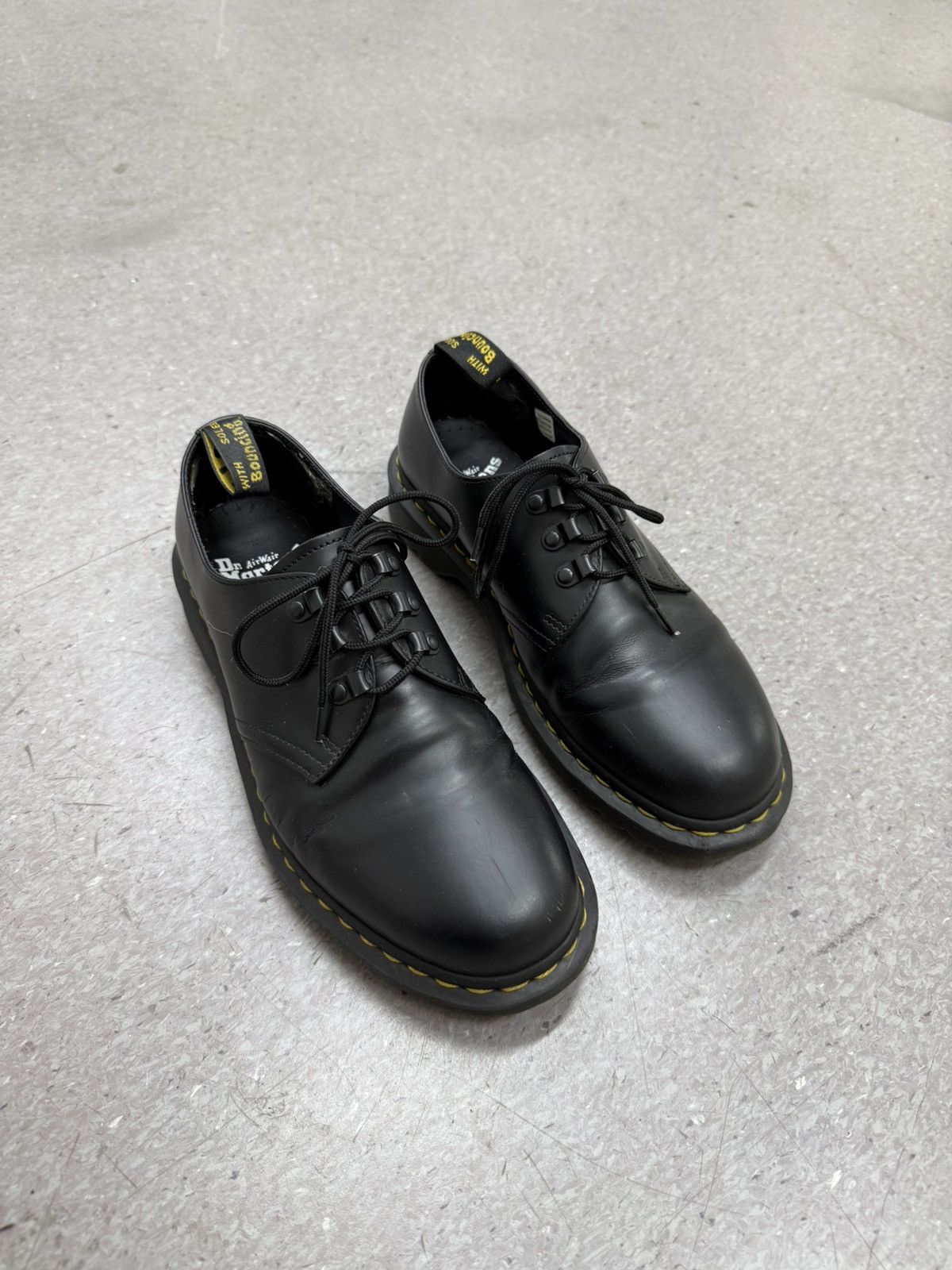 Vintage Leather Shoes Dr Martens 1461 English Boots in Black, Men's (Size 8)