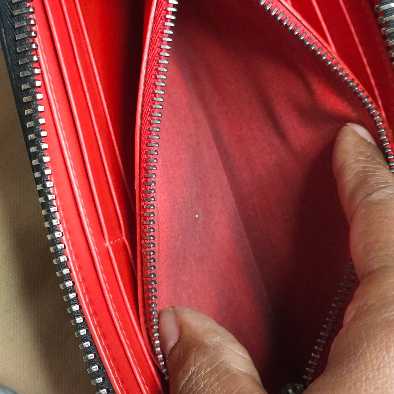 Christian Louboutin *Authentic*Christian Louboutin Panettone Calf Leather Wallet Size ONE SIZE - 10 Thumbnail